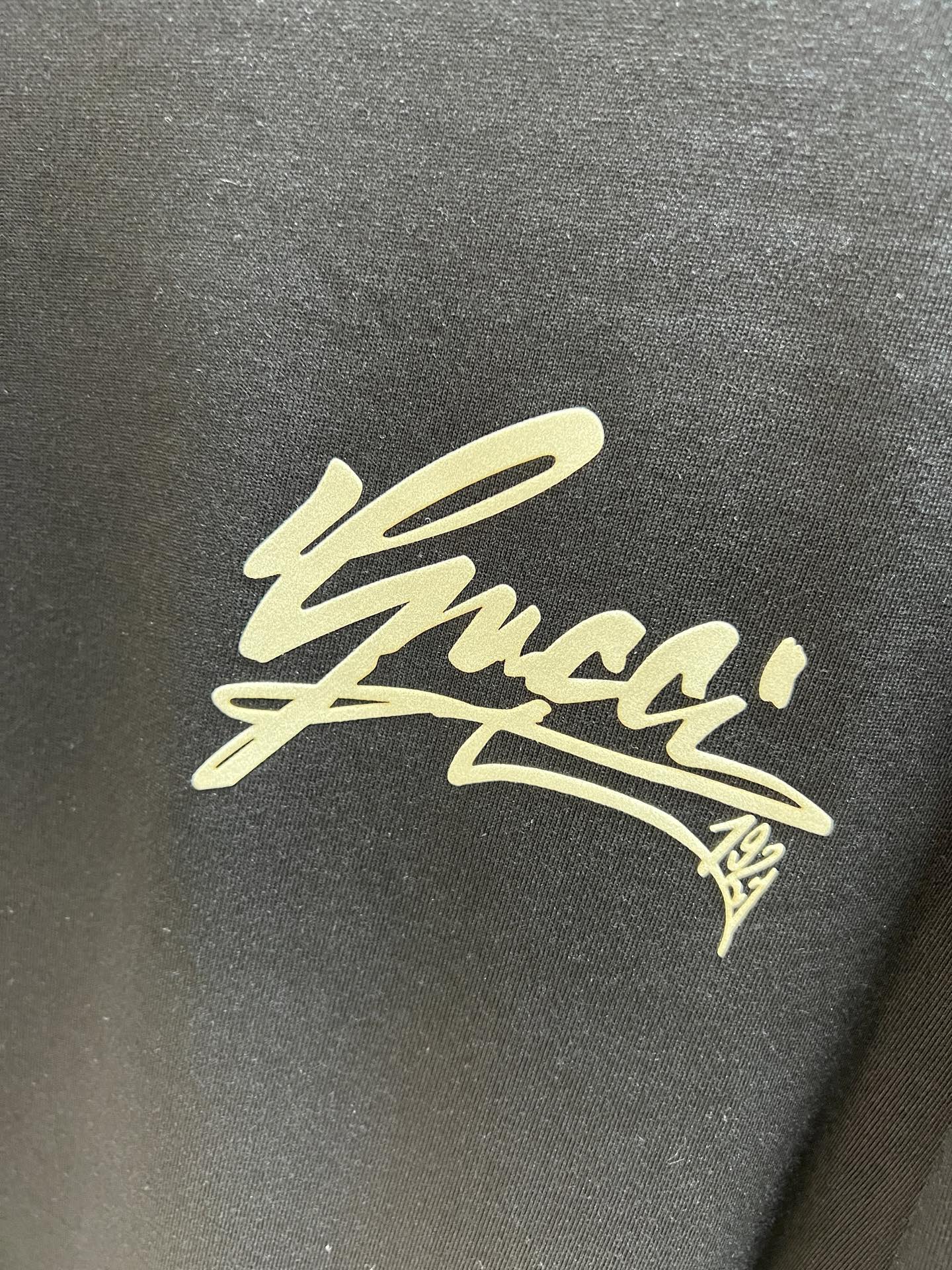 Gucci Basic Clothing S-m-xxl-175140