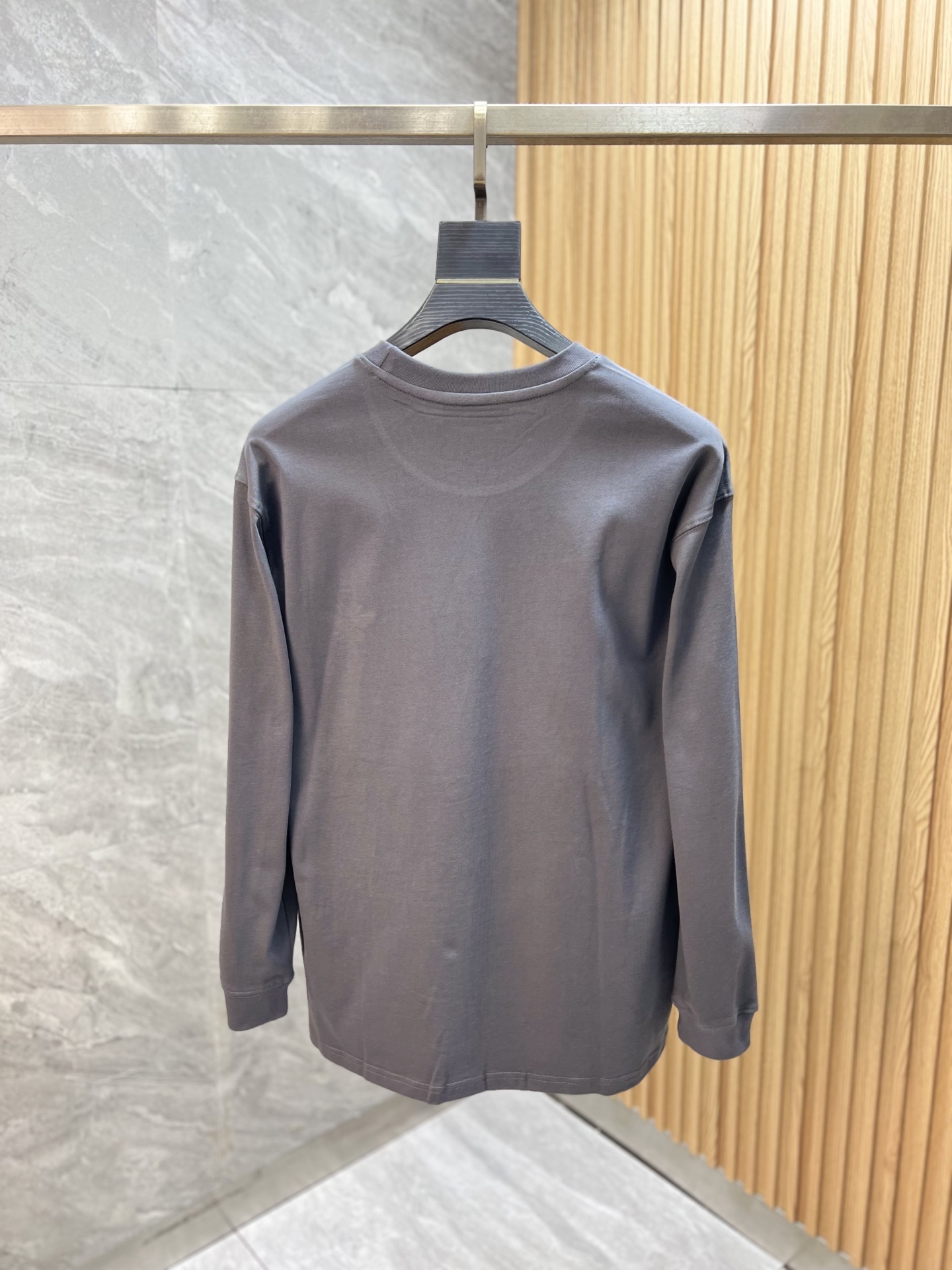 Gucci Basic Clothing S-m-xxl-175140