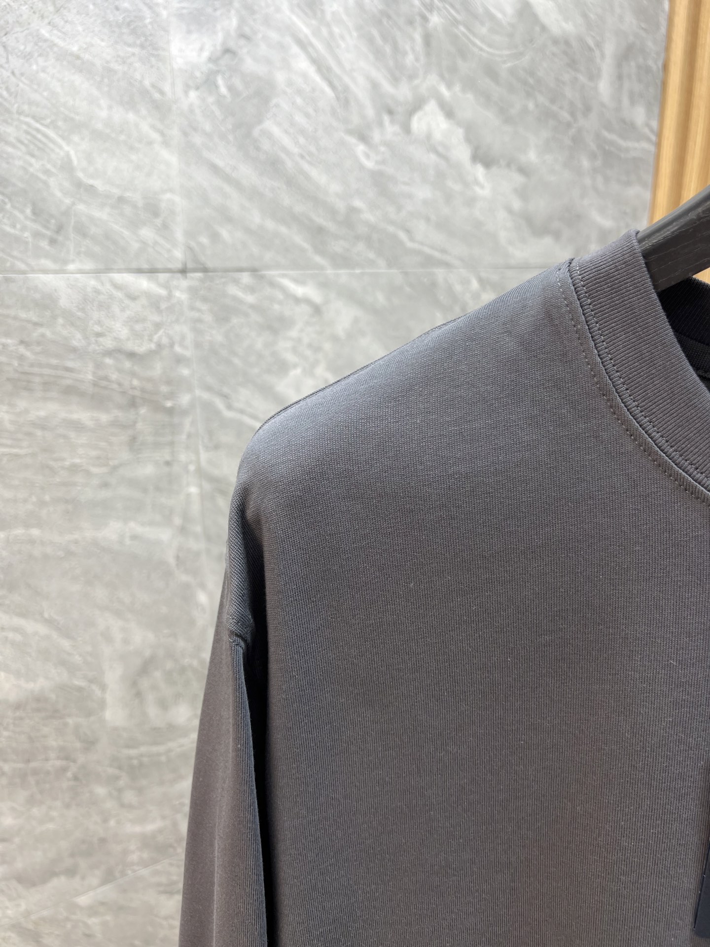 Louis Vuitton Basic Clothing S-m-l-xxl-175140