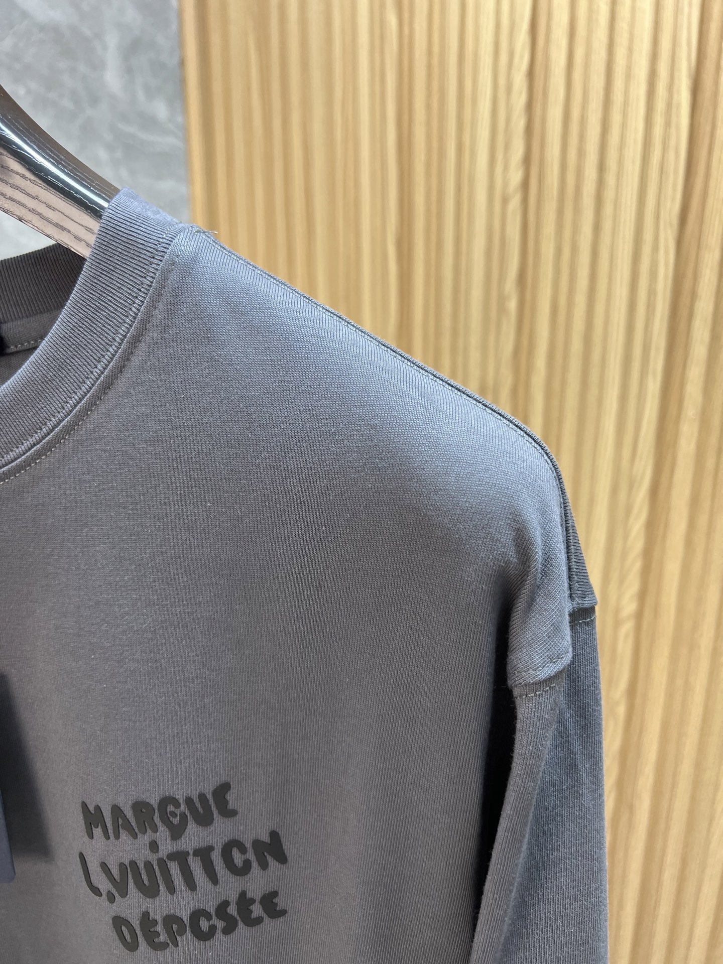 Louis Vuitton Basic Clothing S-m-l-xxl-175140
