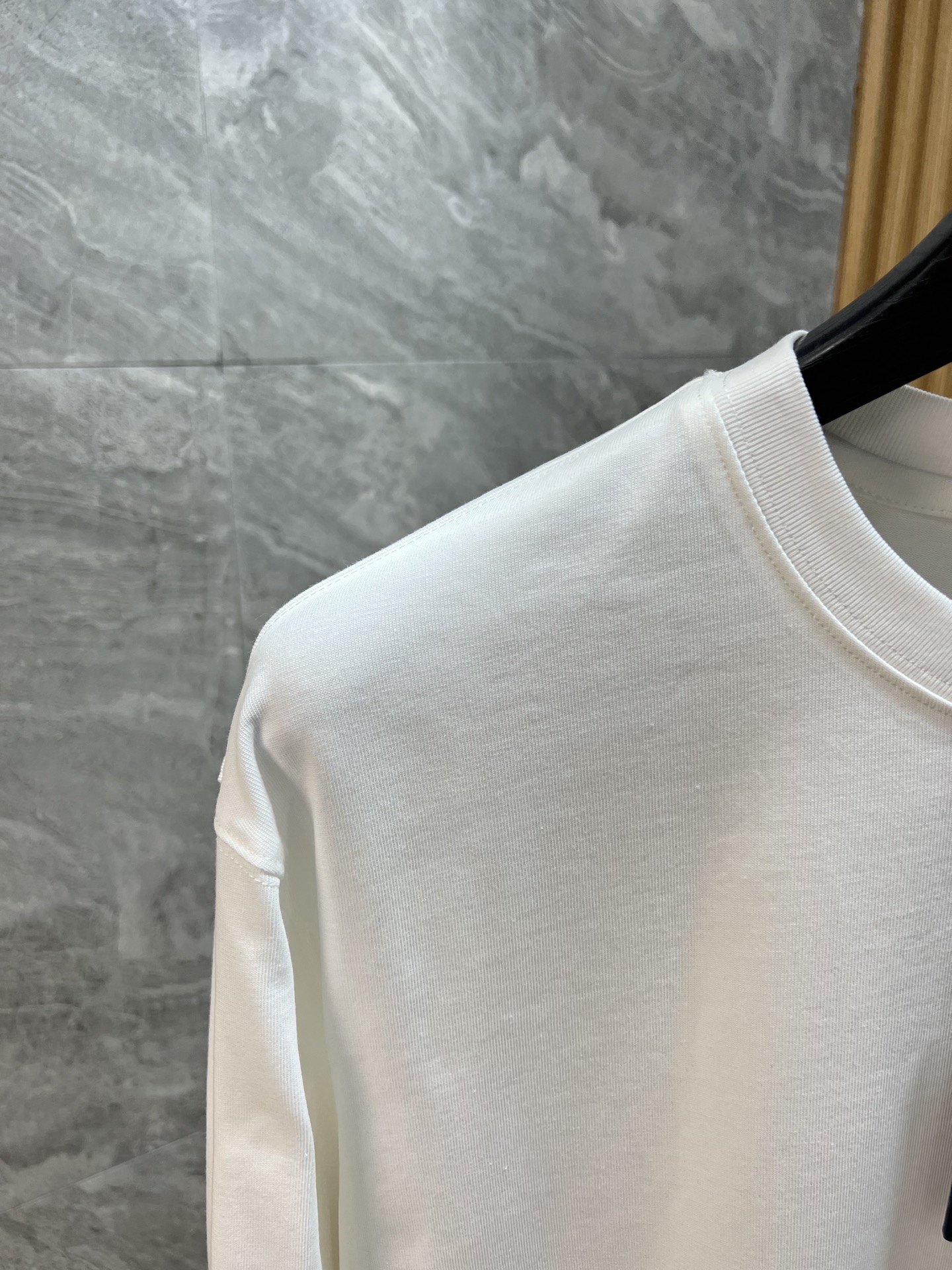 Louis Vuitton Basic Clothing S-m-l-xxl-175140