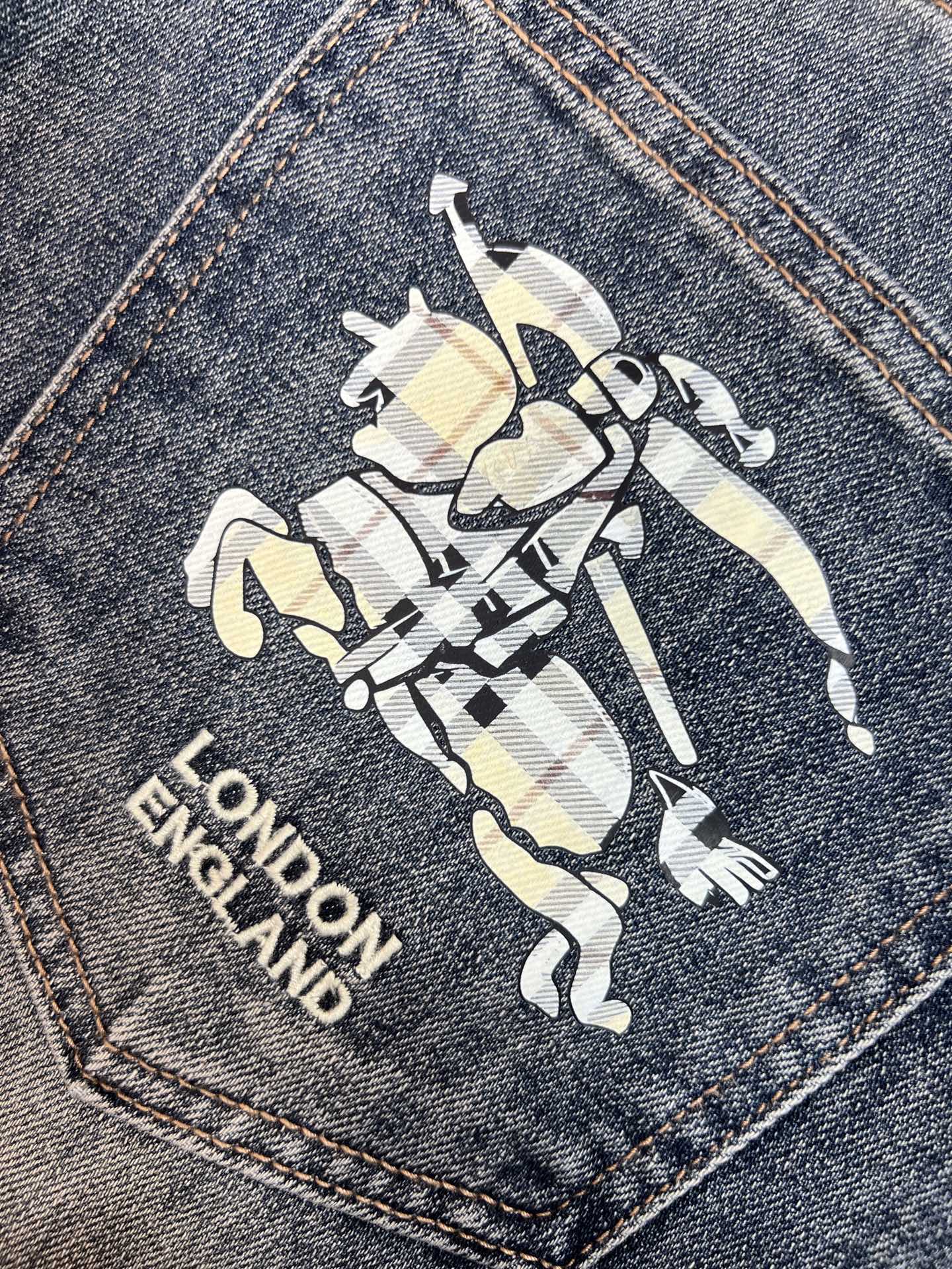 Burberry Jeans 175140-32