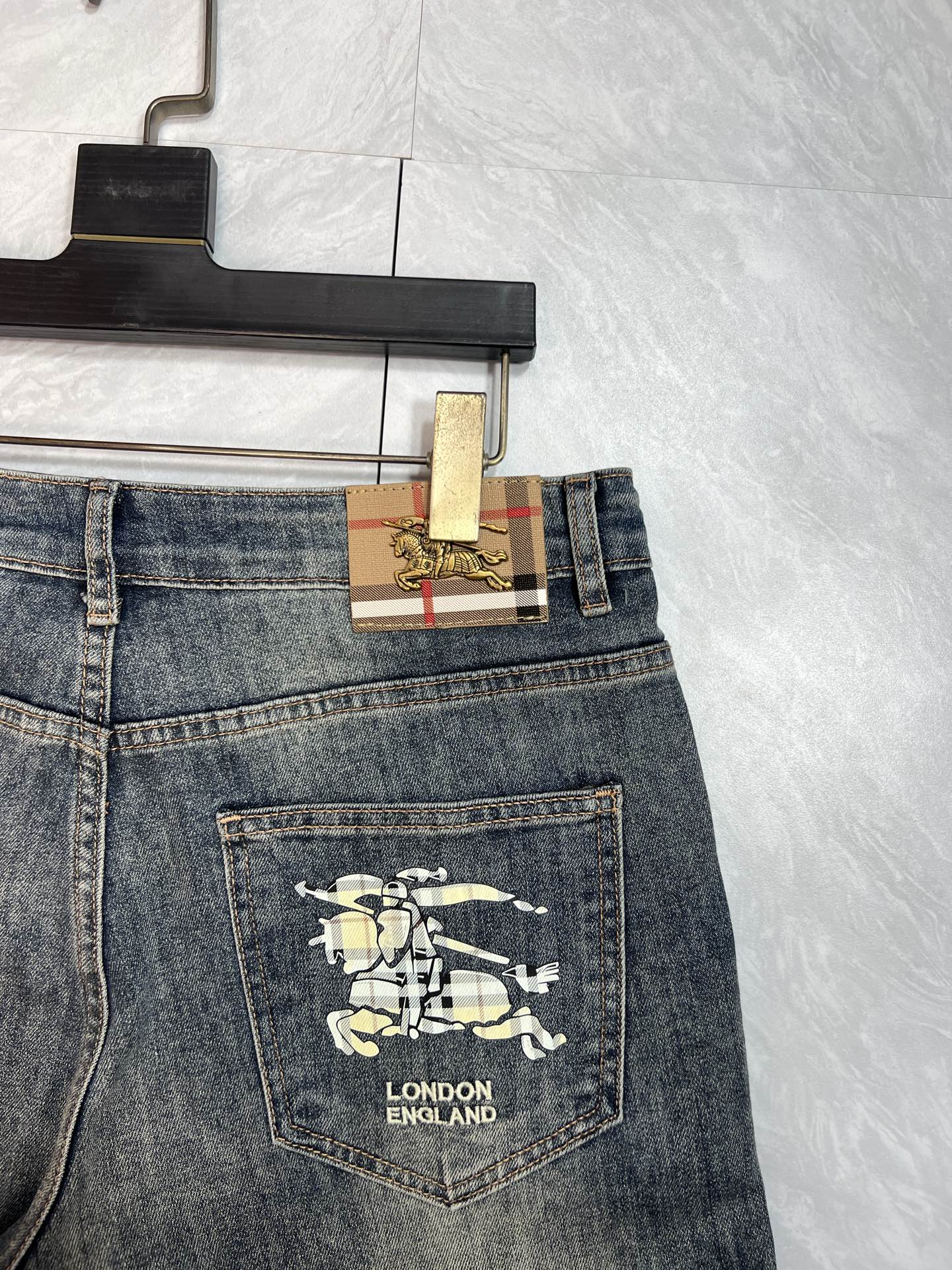Burberry Jeans 175140-32