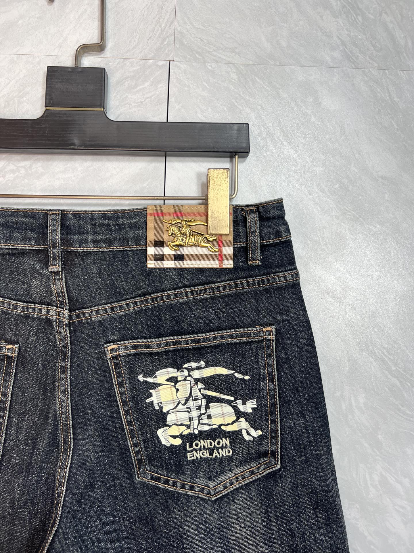 Burberry Jeans 175140-32