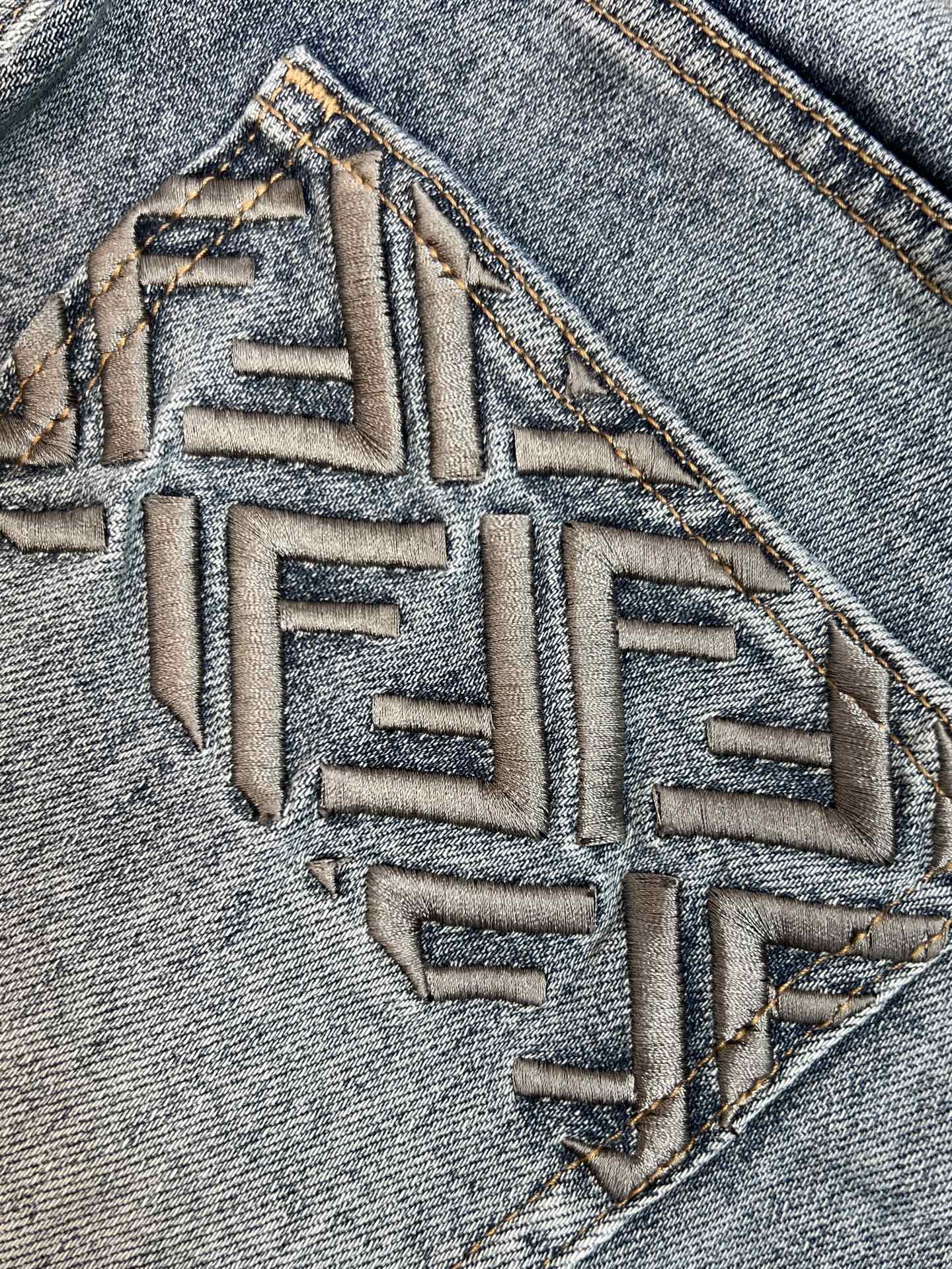 Fendi Jeans 175140-32