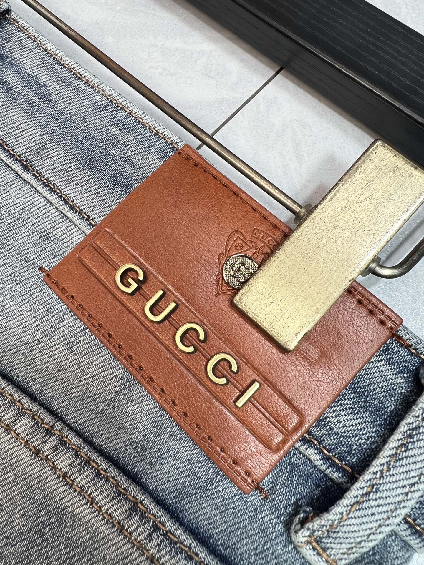 Gucci Jeans 175140-32