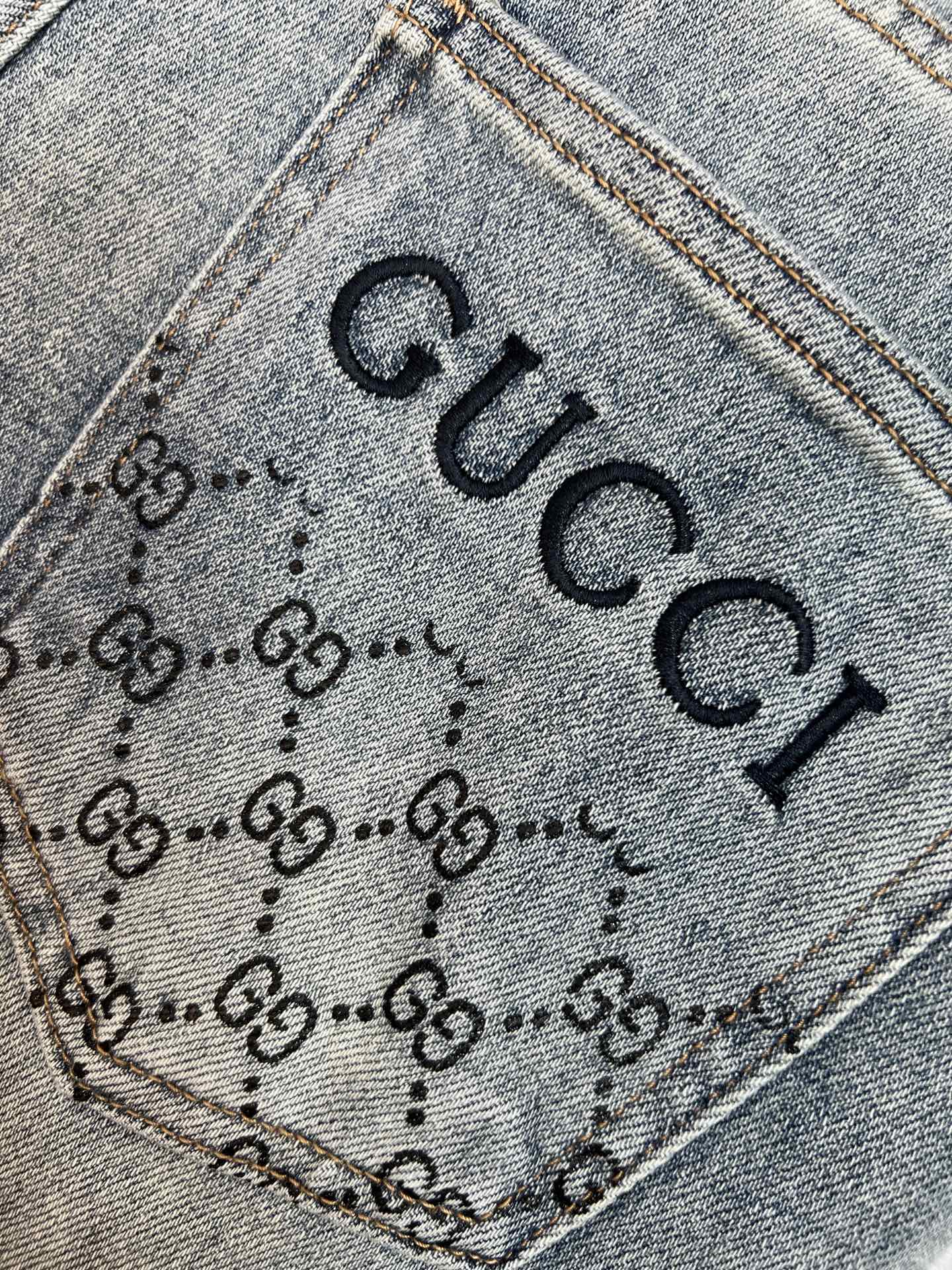 Gucci Jeans 175140-32