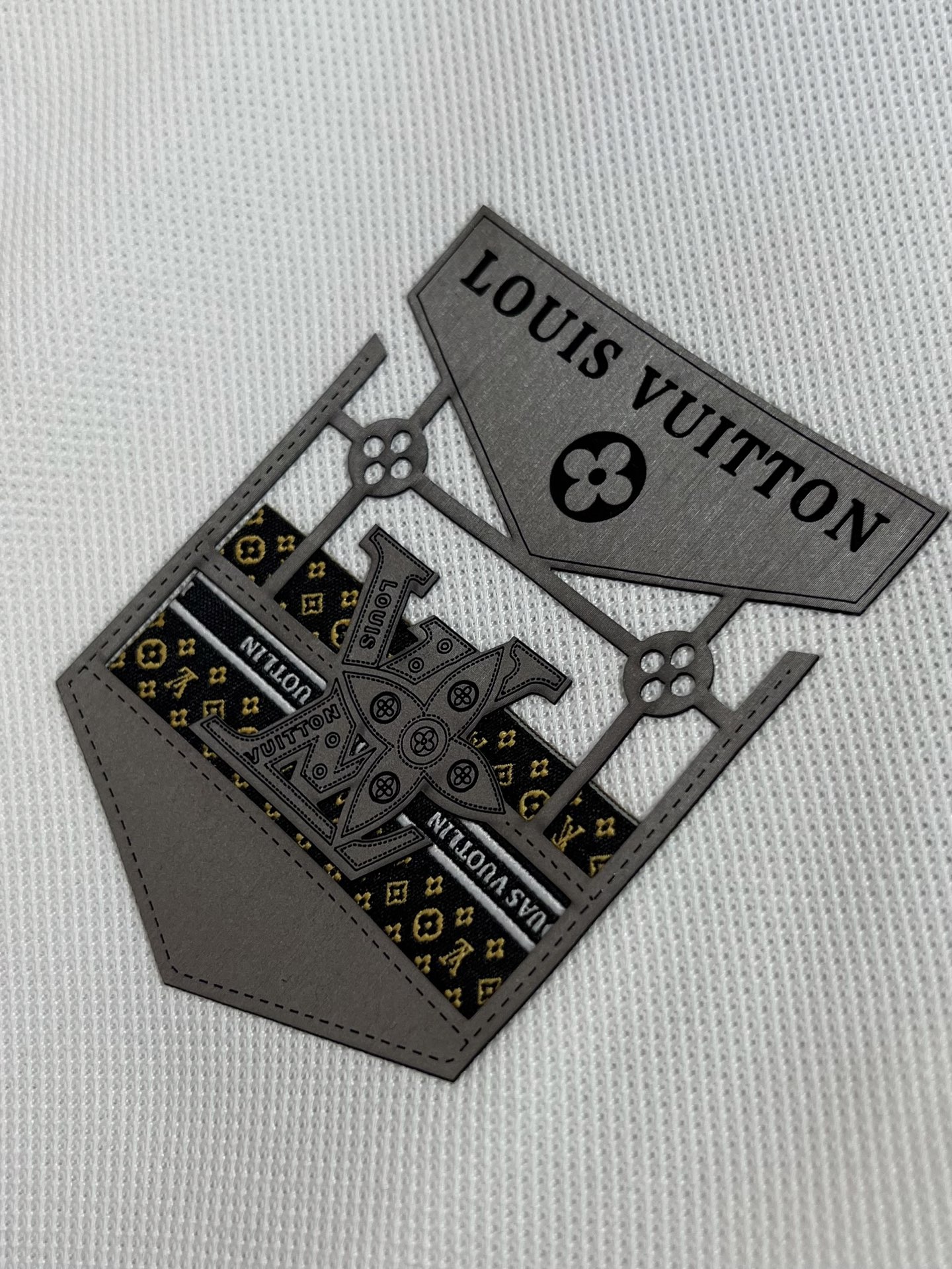 Louis Vuitton Basic Clothing M-l-xxxl-175140