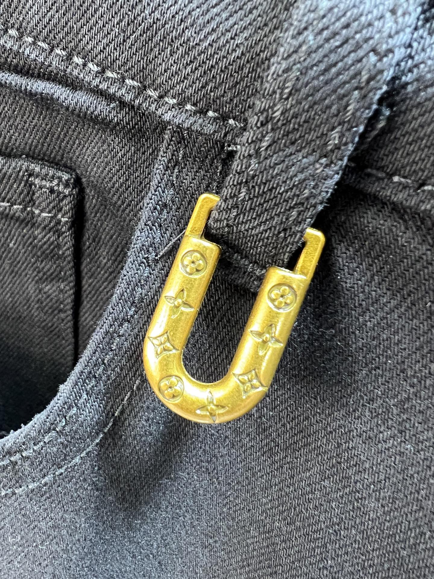 Louis Vuitton Jeans L-175140-32