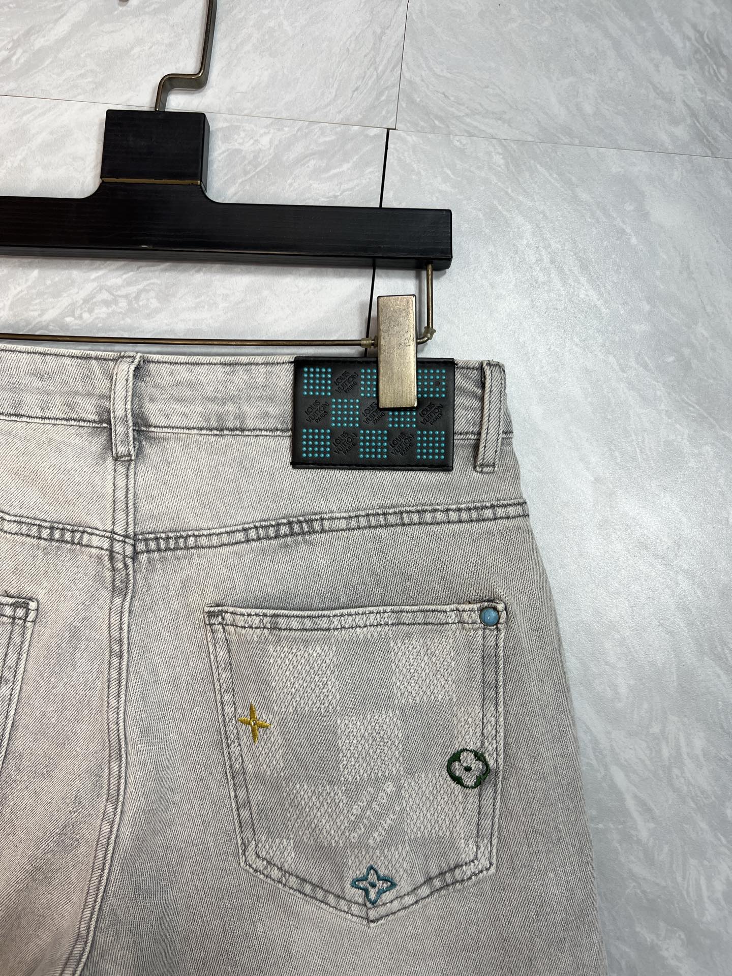 Louis Vuitton Jeans L-175140-32