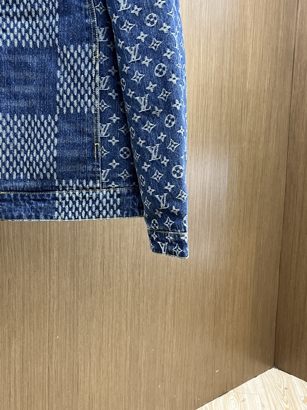 Louis Vuitton Down Jacket Knitted Hooded S-l