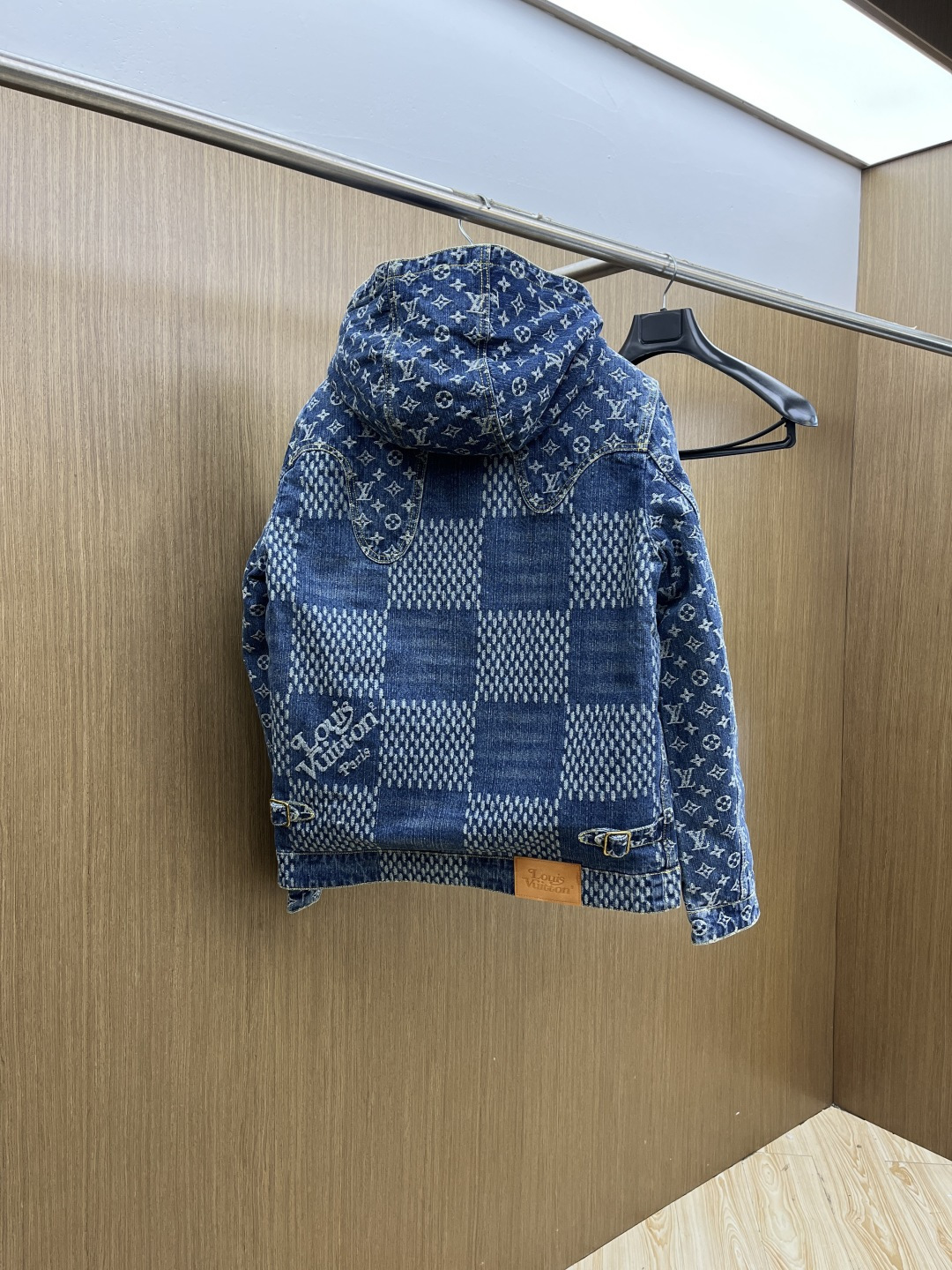 Louis Vuitton Down Jacket Knitted Hooded S-l