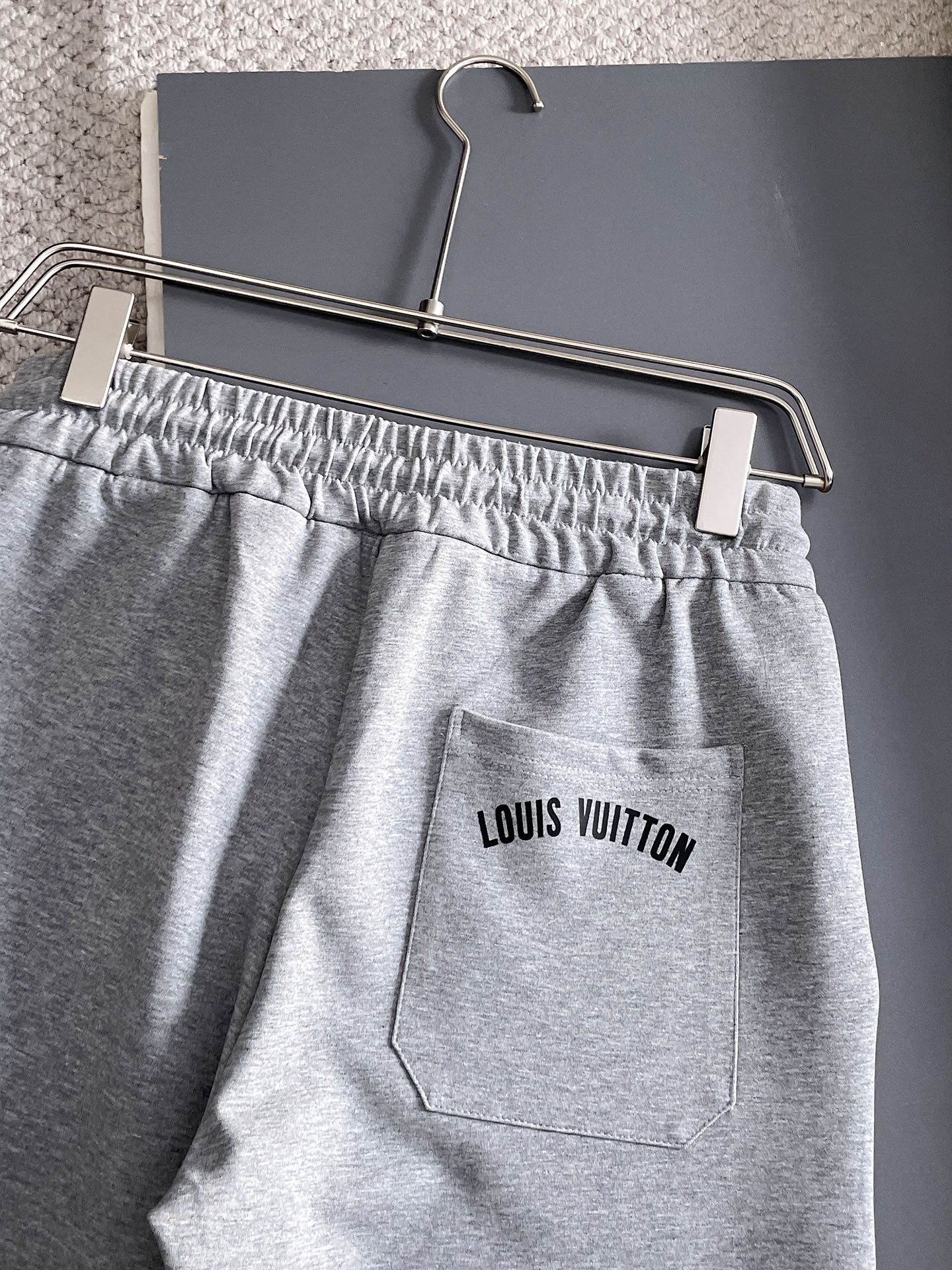 Louis Vuitton Basic Clothing M-l-xl