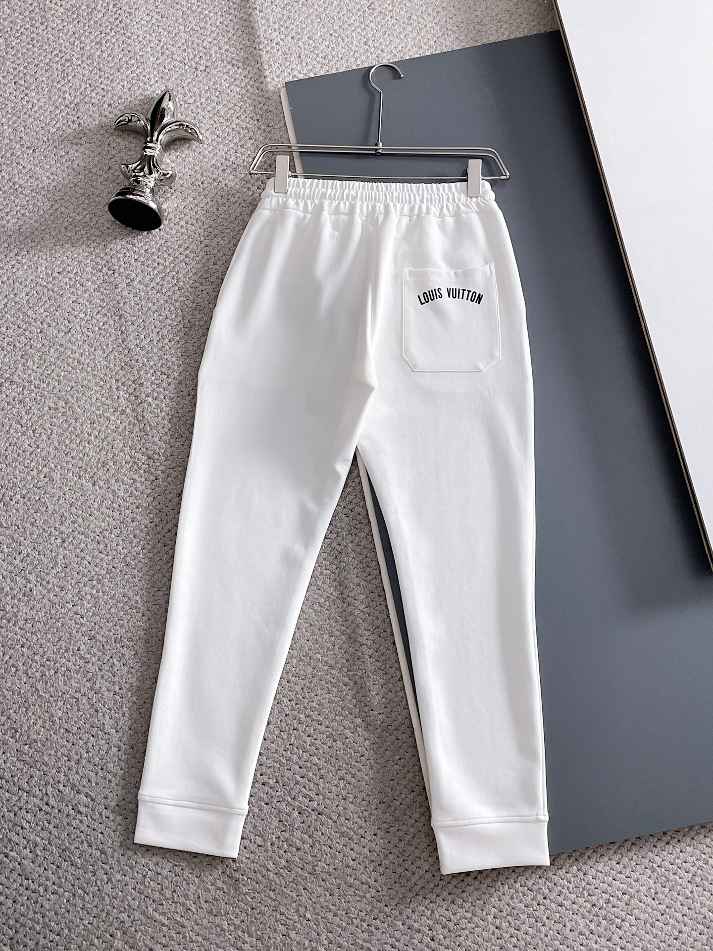 Louis Vuitton Basic Clothing M-l-xl