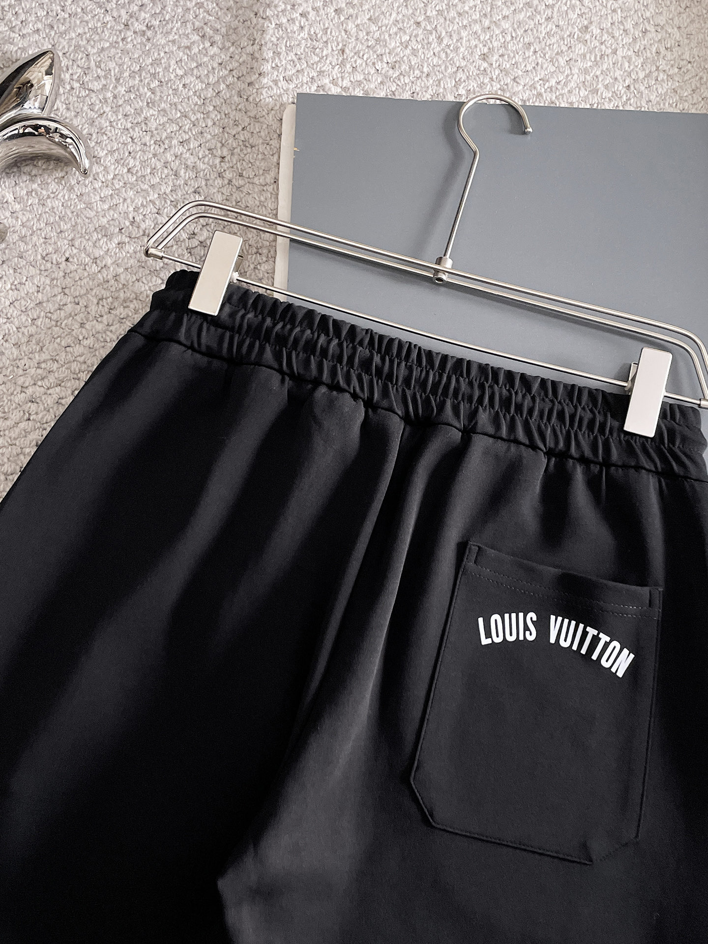 Louis Vuitton Basic Clothing M-l-xl