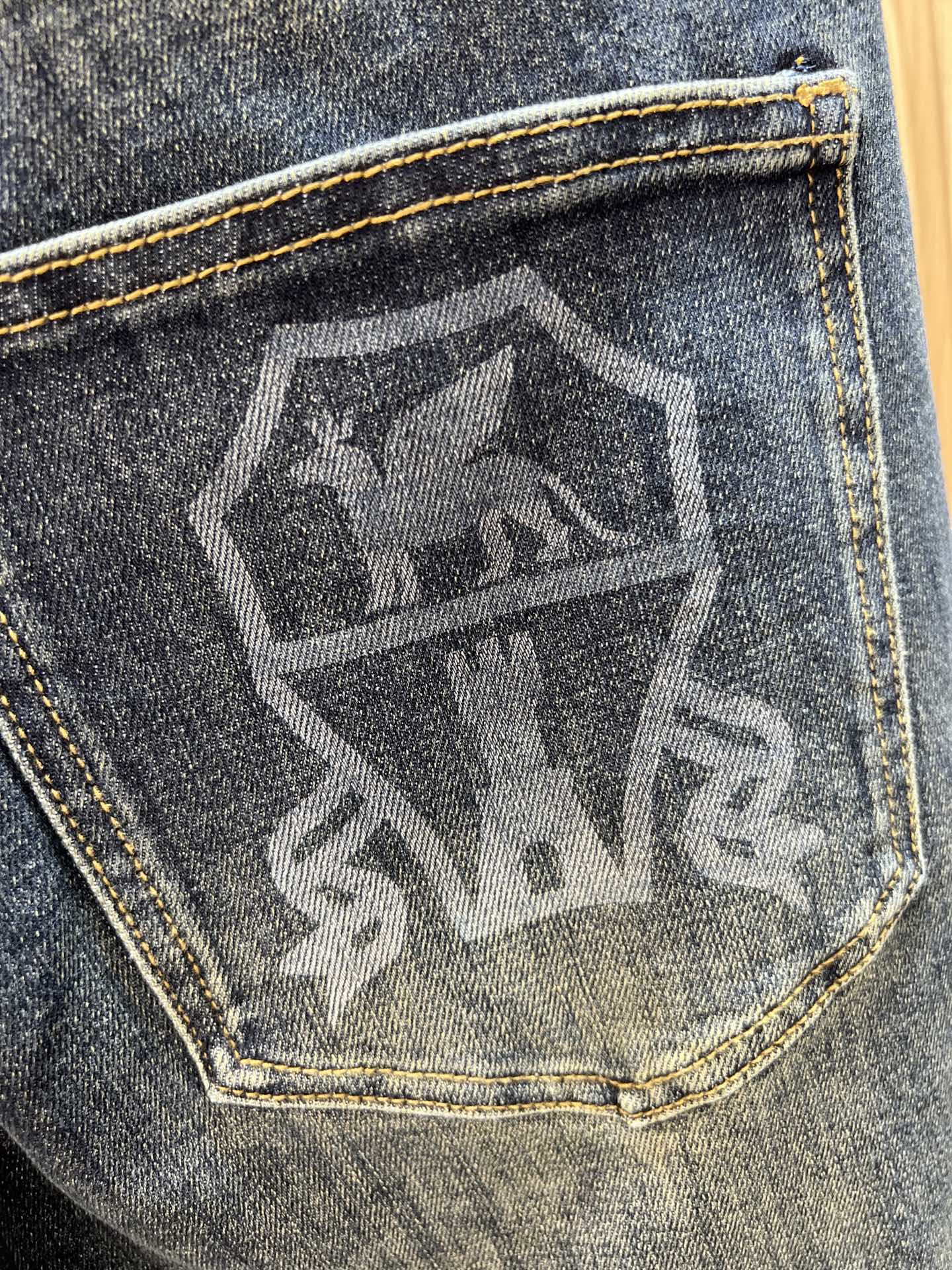 Brunello Cucinelli Jeans 175140-32