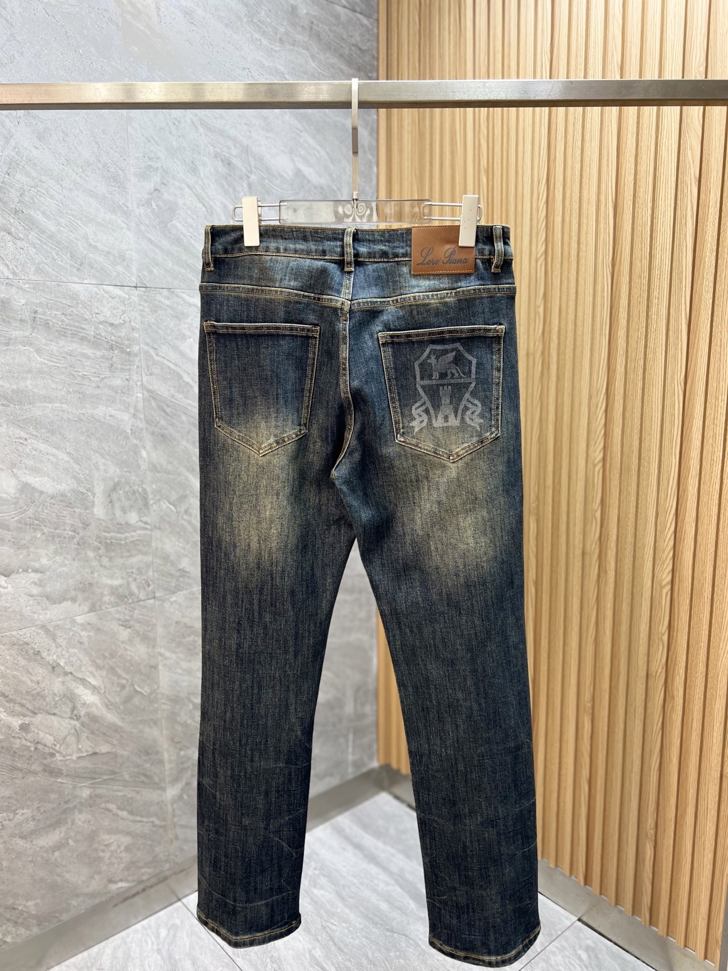 Brunello Cucinelli Jeans 175140-32