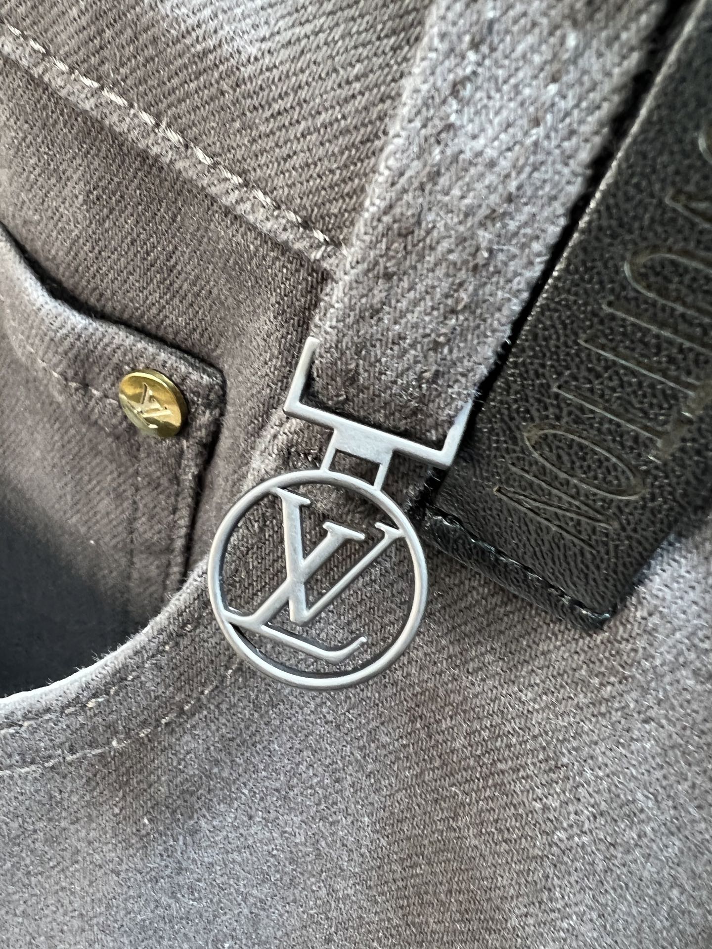 Louis Vuitton Jeans L-175140-32