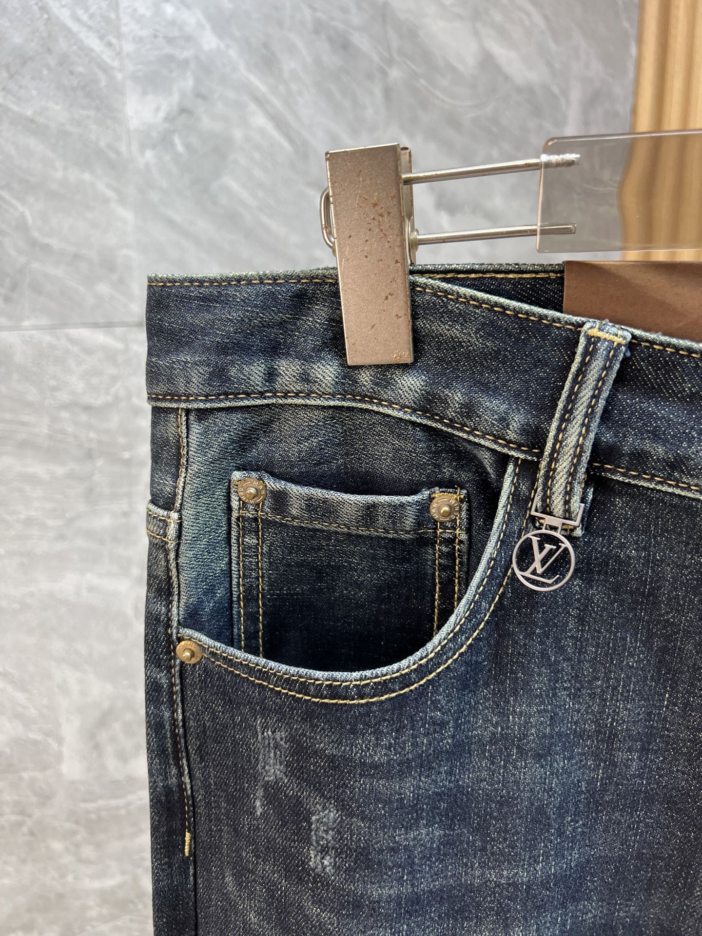 Louis Vuitton Jeans L-175140-32