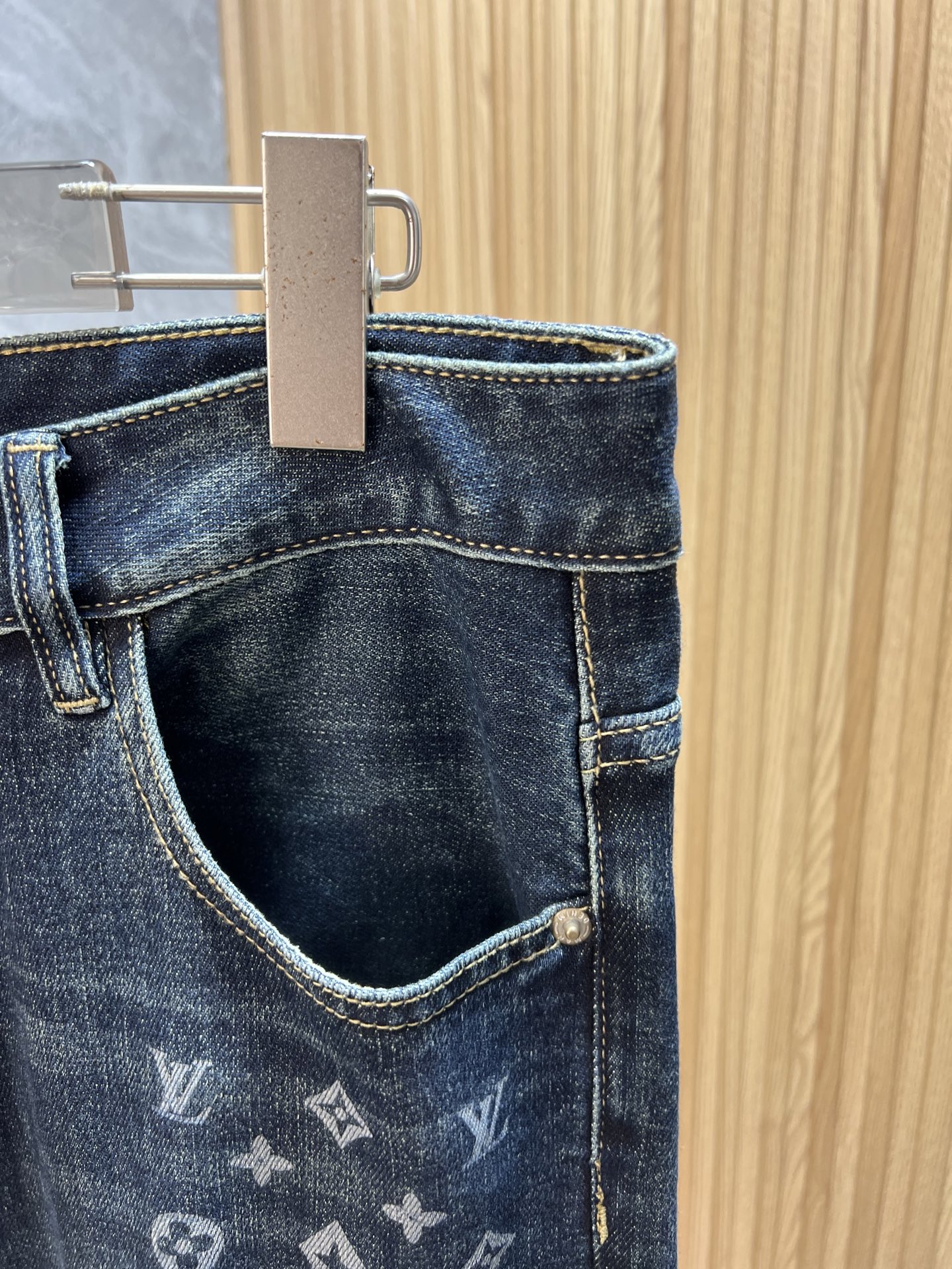 Louis Vuitton Jeans L-175140-32