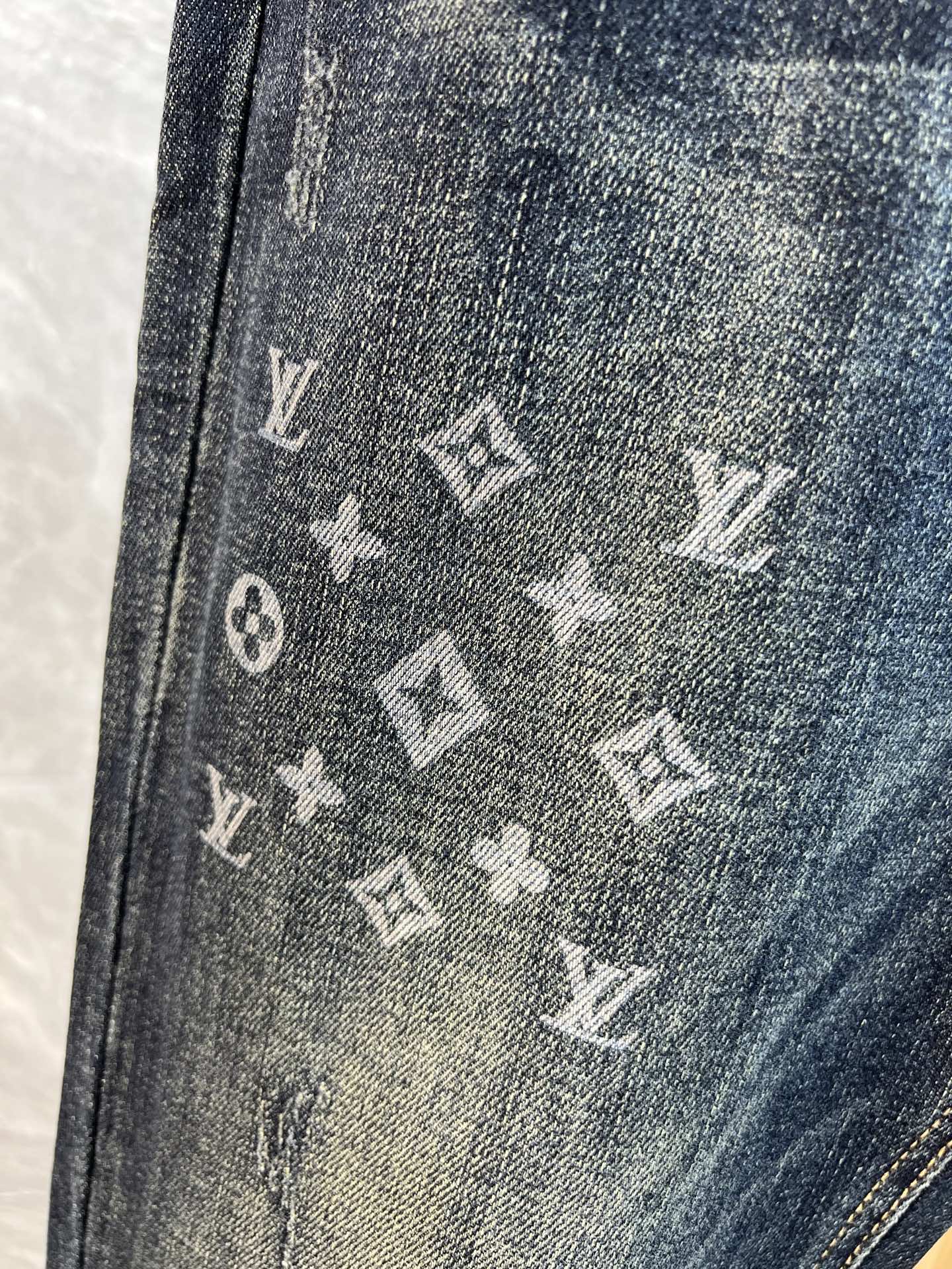 Louis Vuitton Jeans L-175140-32