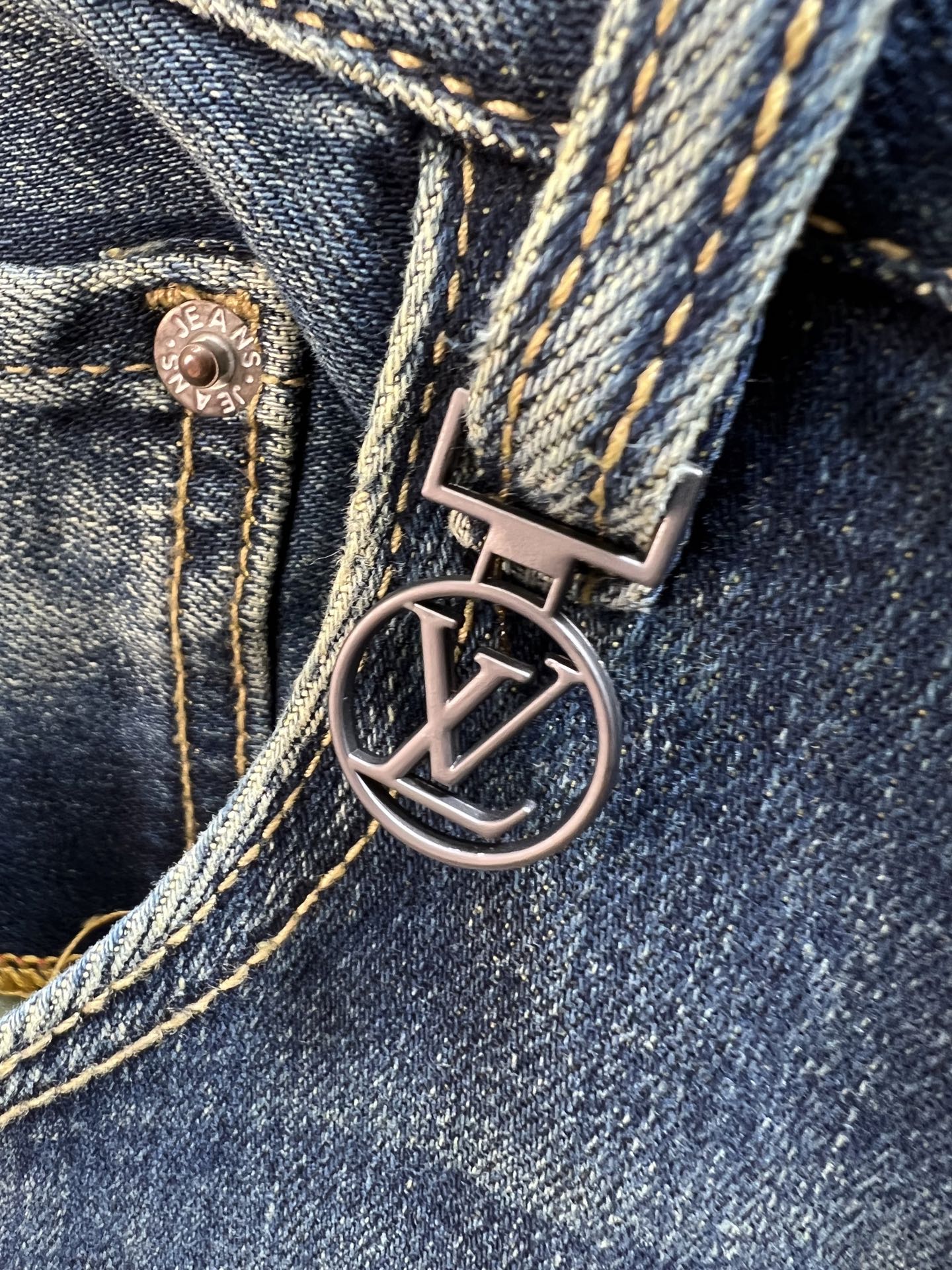 Louis Vuitton Jeans L-175140-32