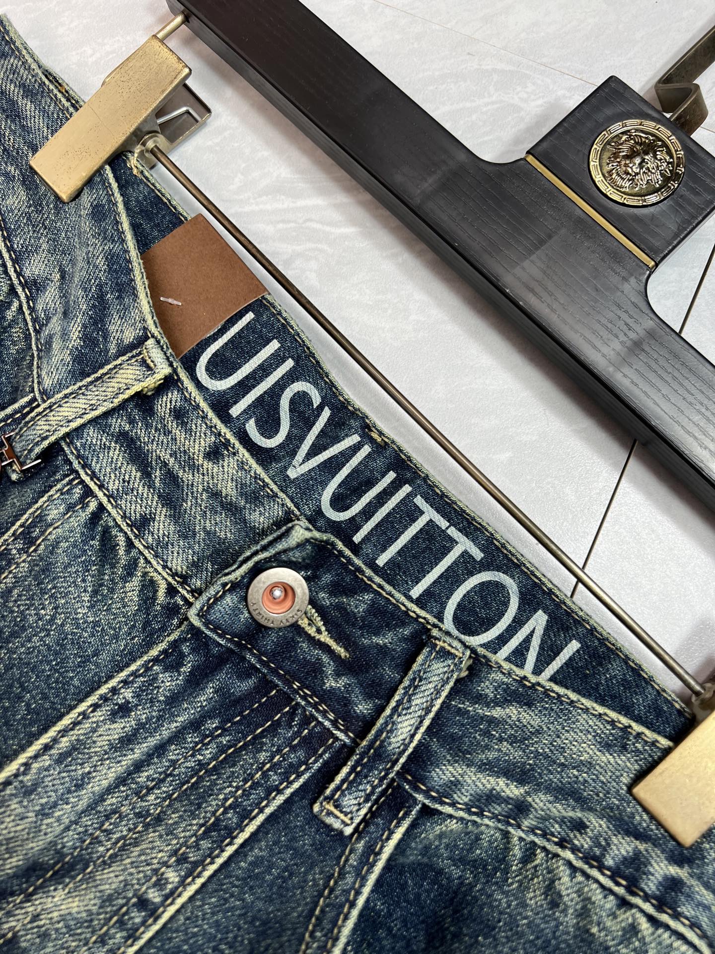 Louis Vuitton Jeans L-175140-32