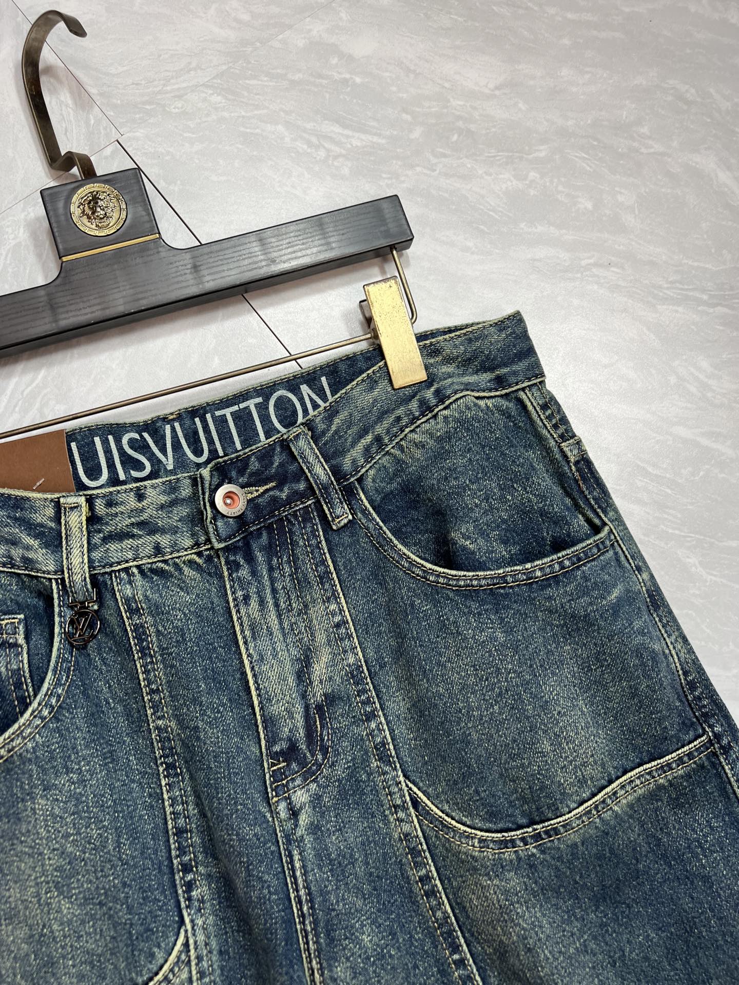 Louis Vuitton Jeans L-175140-32