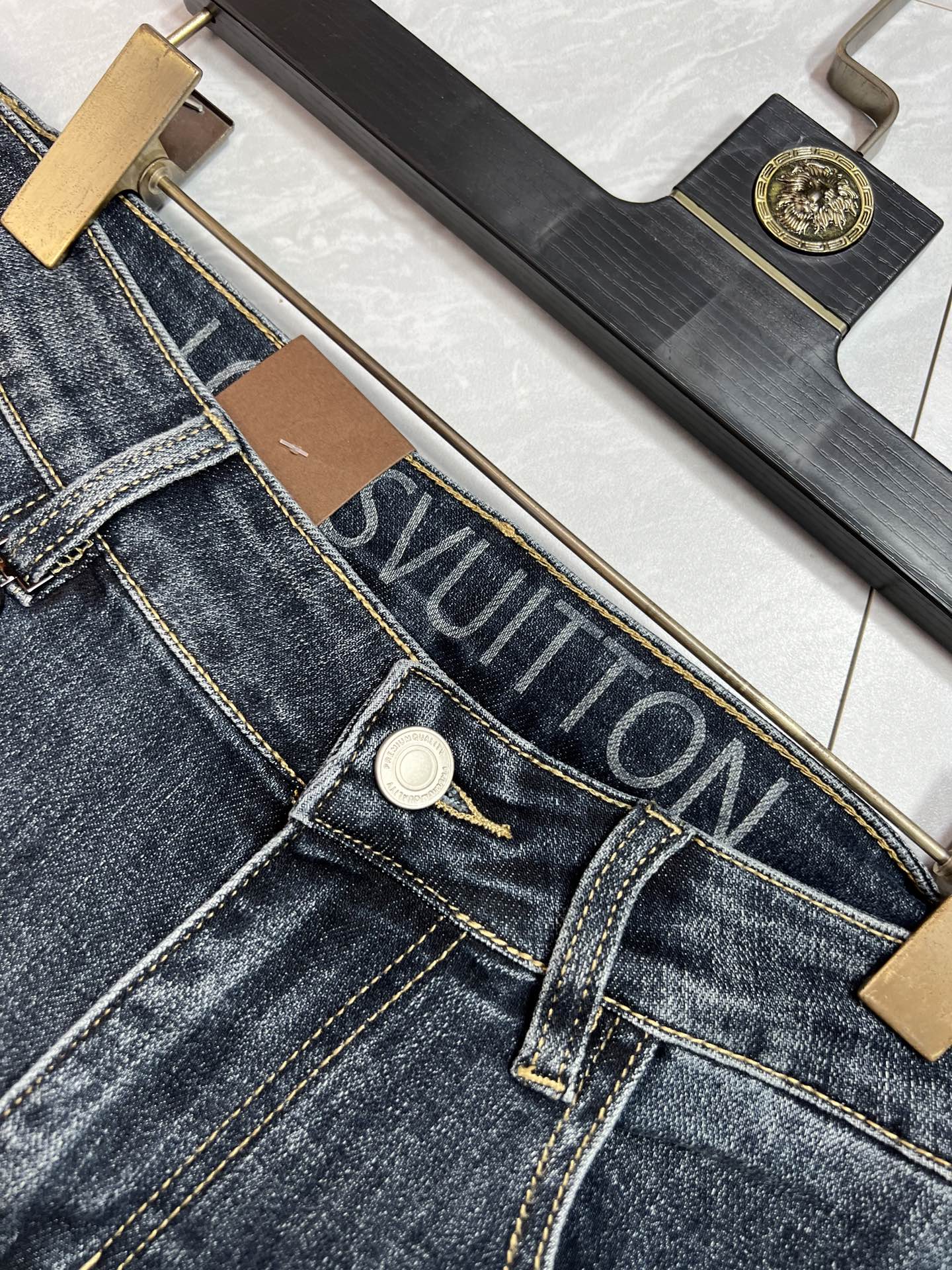 Louis Vuitton Jeans L-175140-32