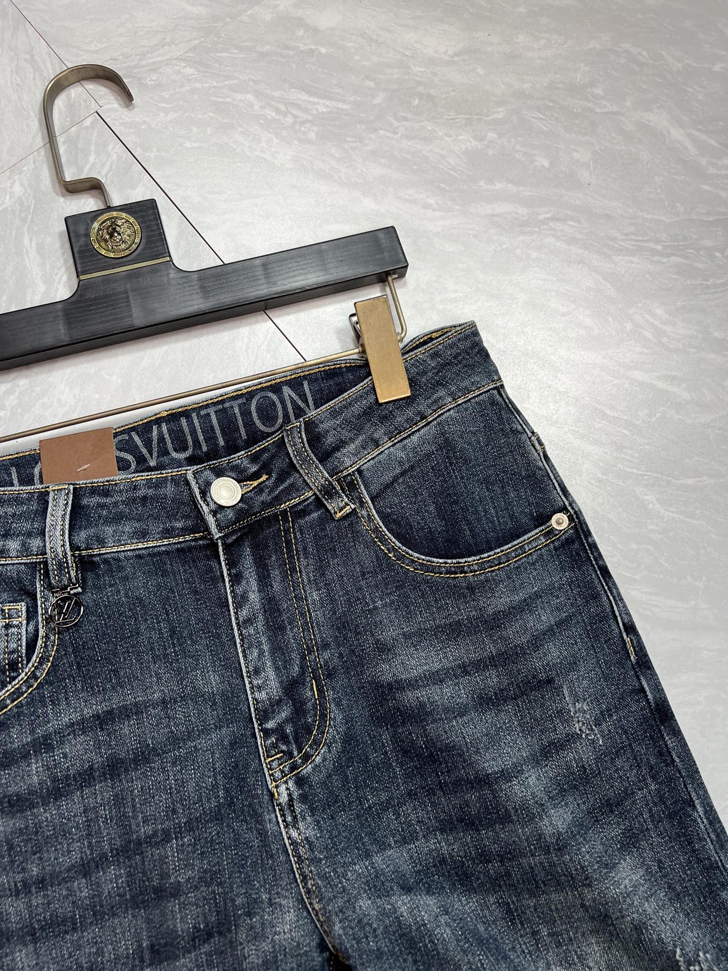 Louis Vuitton Jeans L-175140-32
