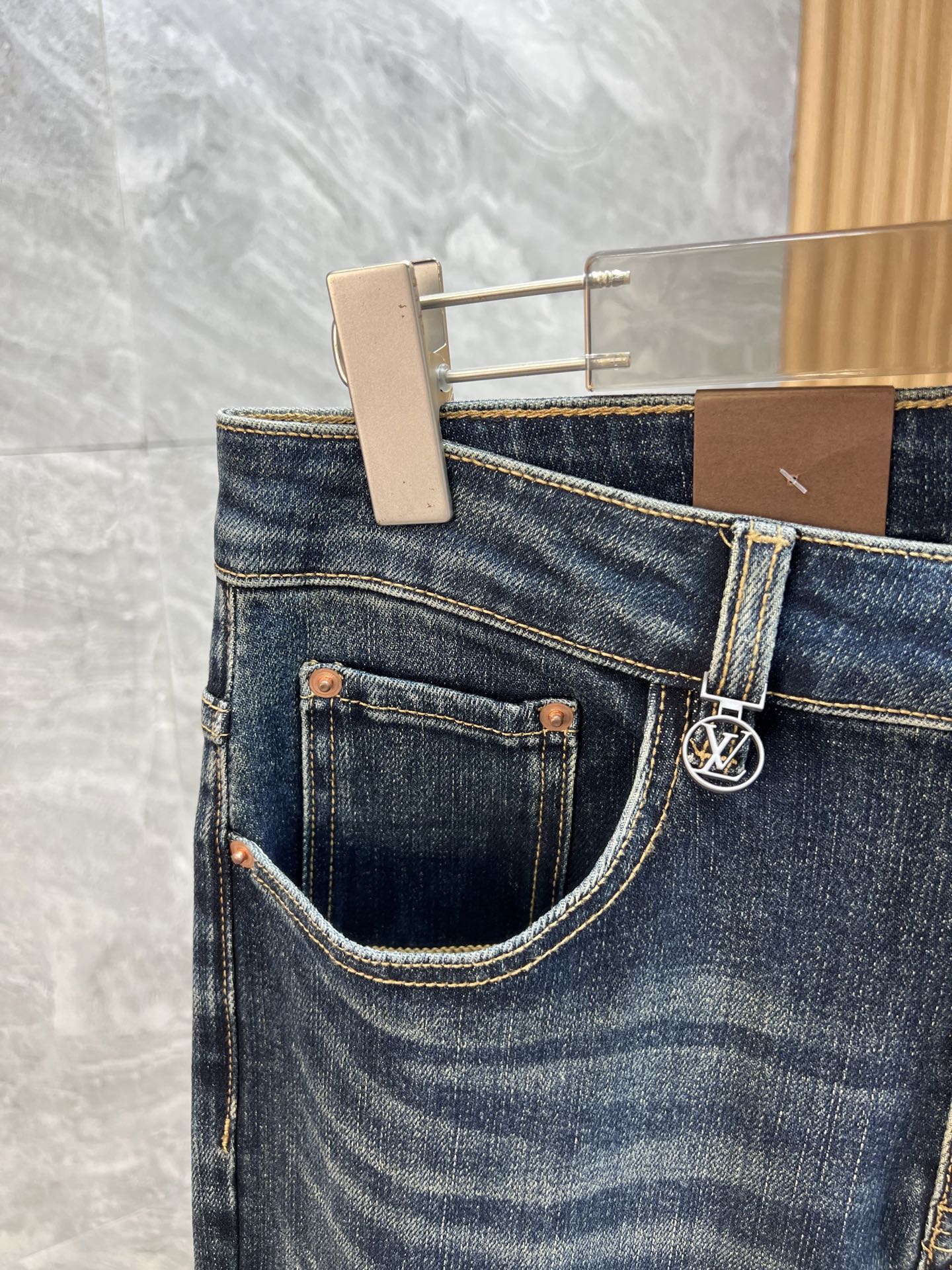 Louis Vuitton Jeans L-175140-32