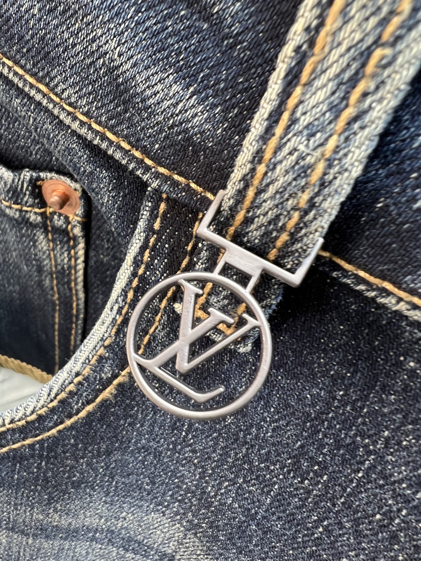 Louis Vuitton Jeans L-175140-32