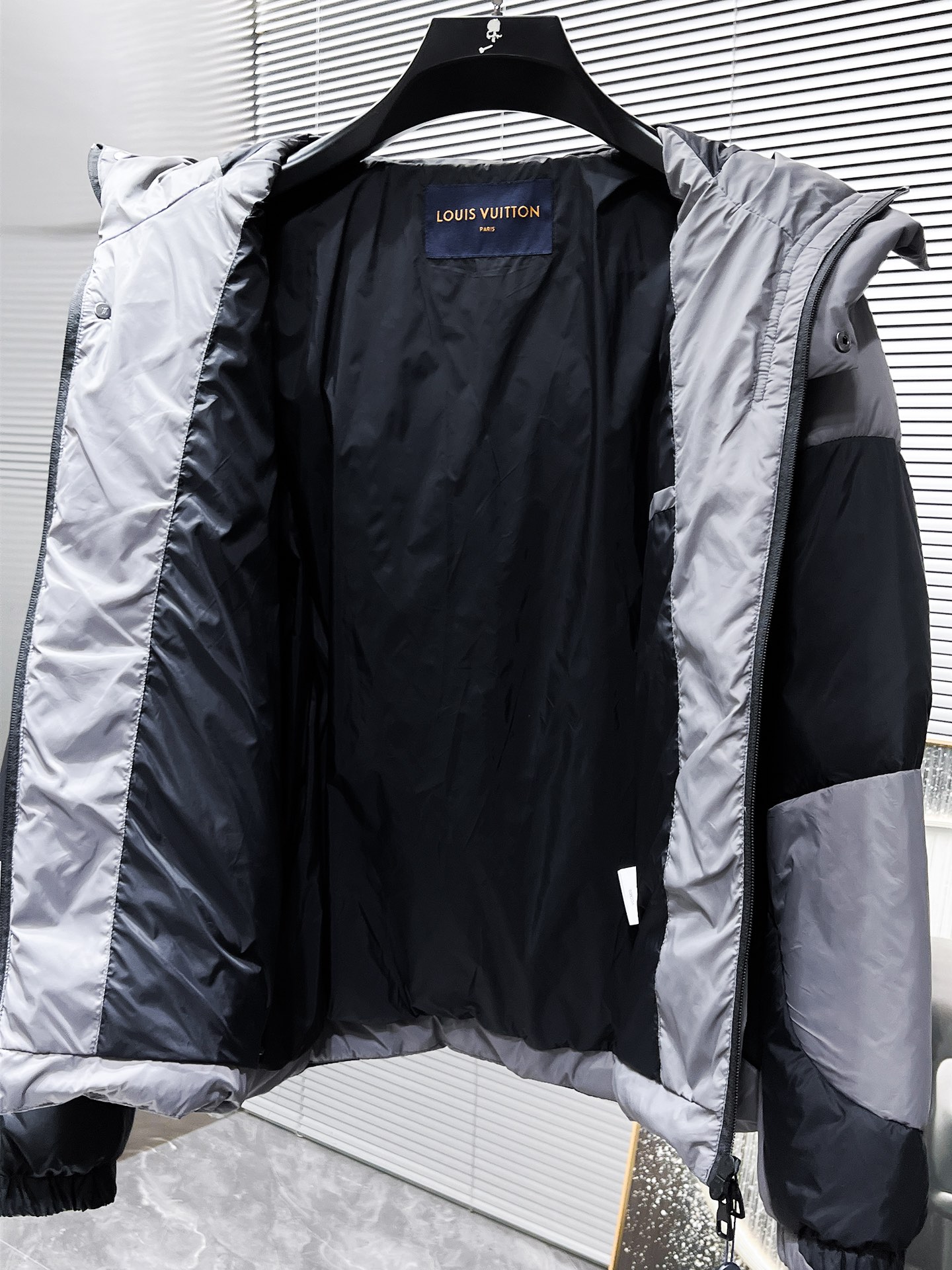 Louis Vuitton Couple Down Jacket Hooded L