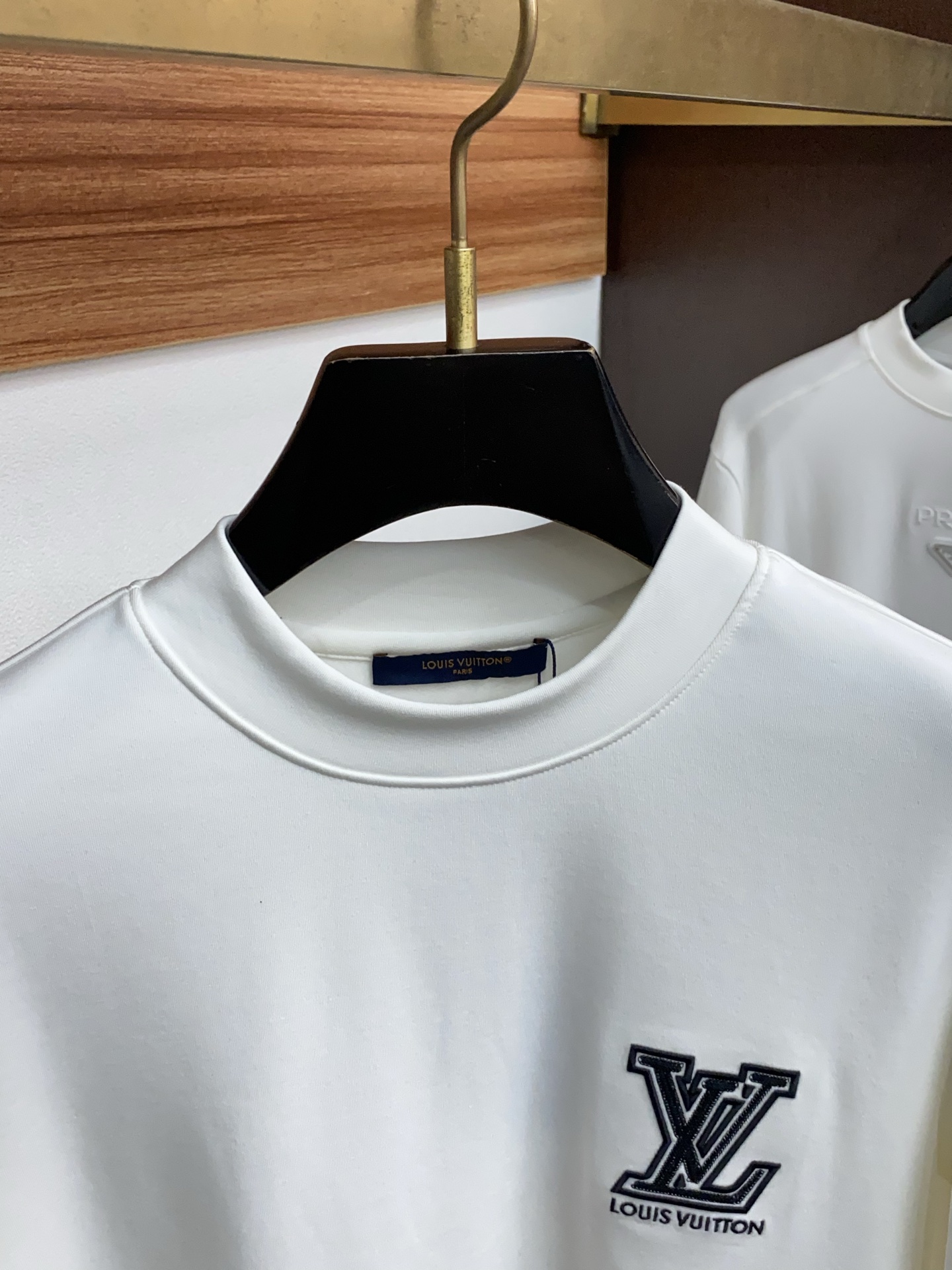Louis Vuitton Basic Clothing S-xl