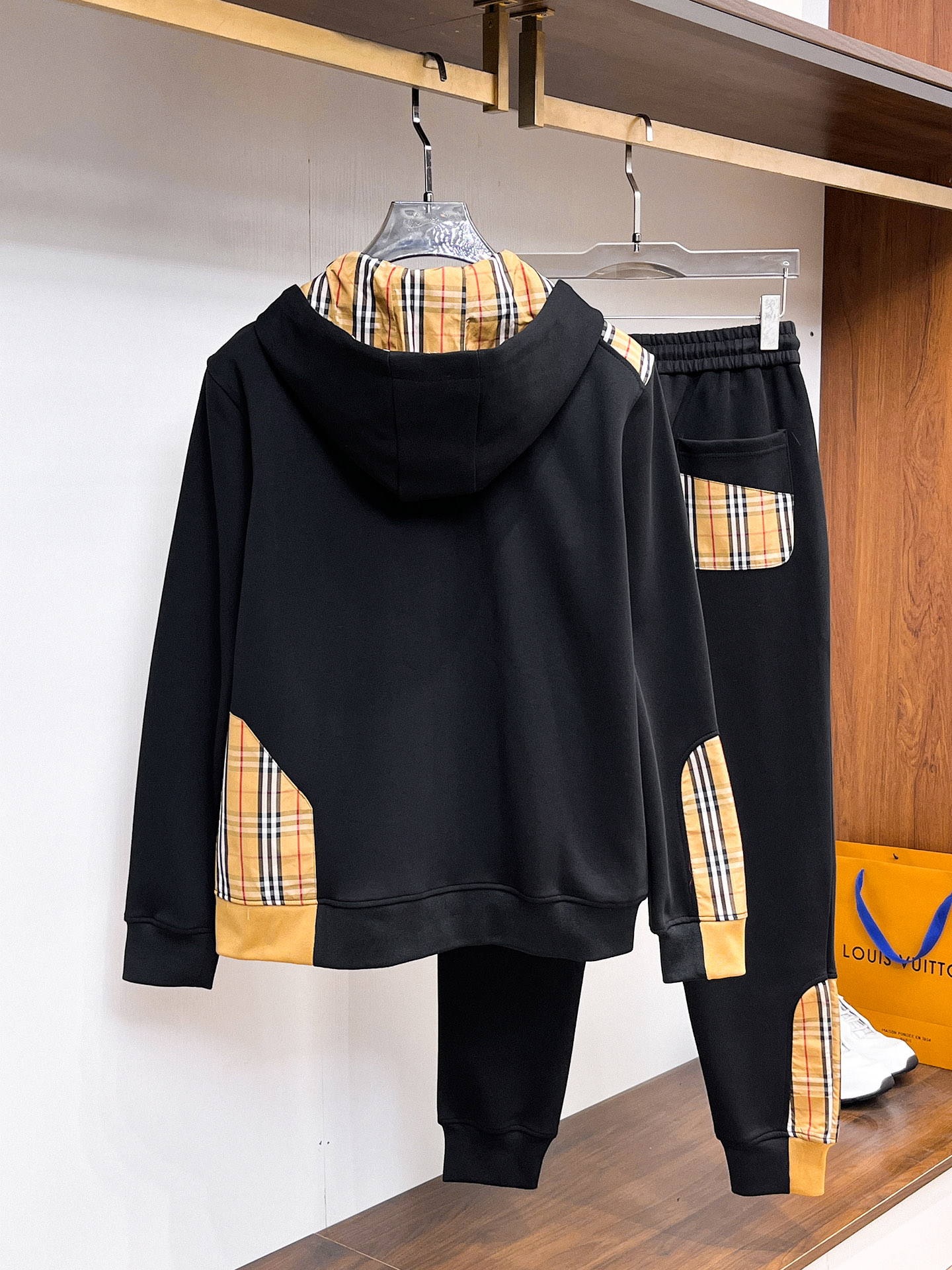 Burberry Basic Clothing Cotton M-xl