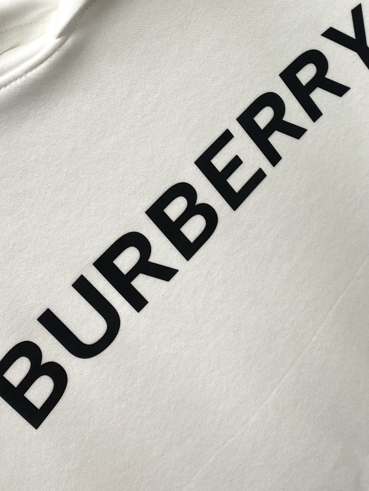 Burberry Basic Clothing M-xl