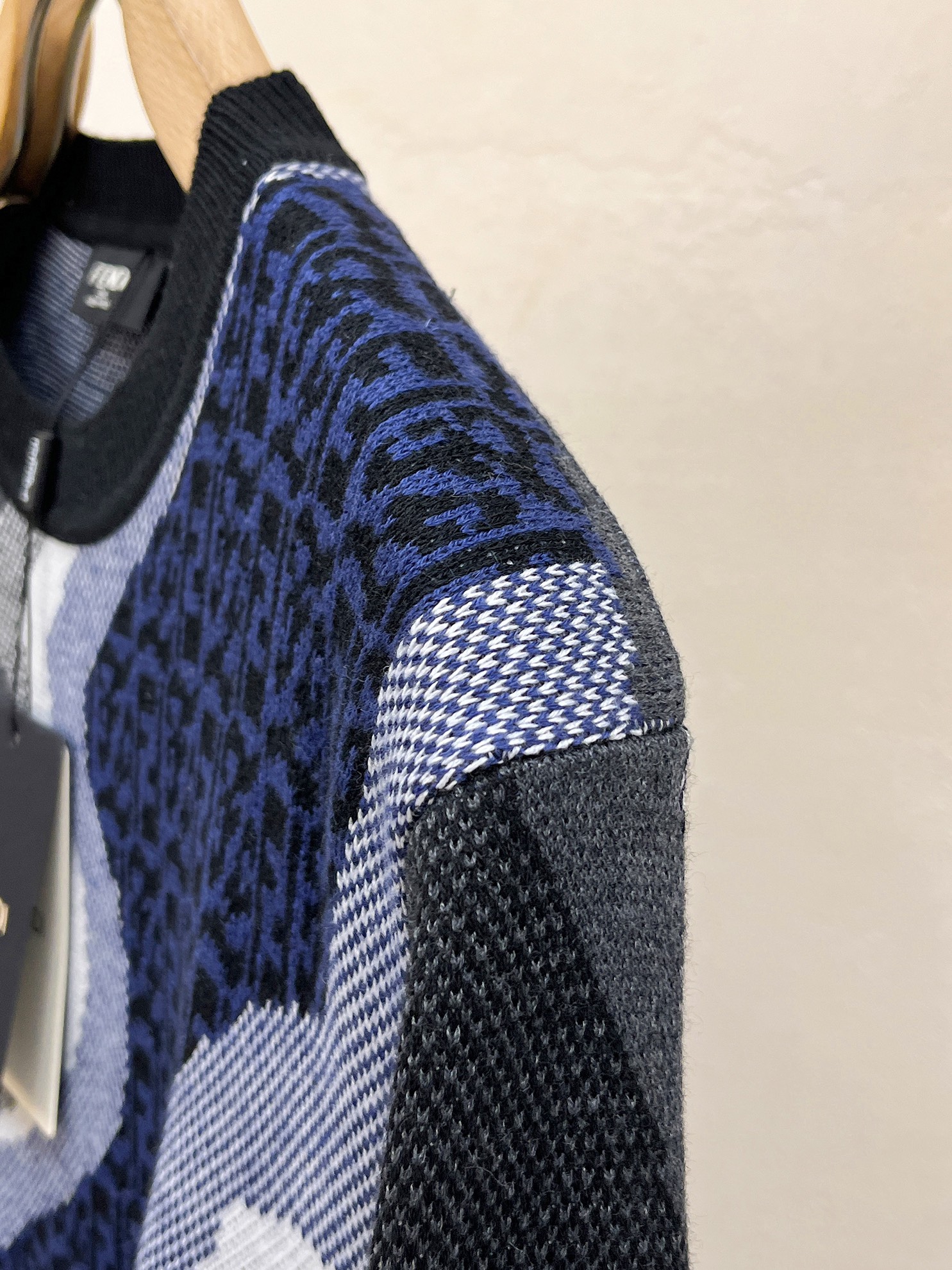 Fendi Basic Clothing Wool M-l-xl