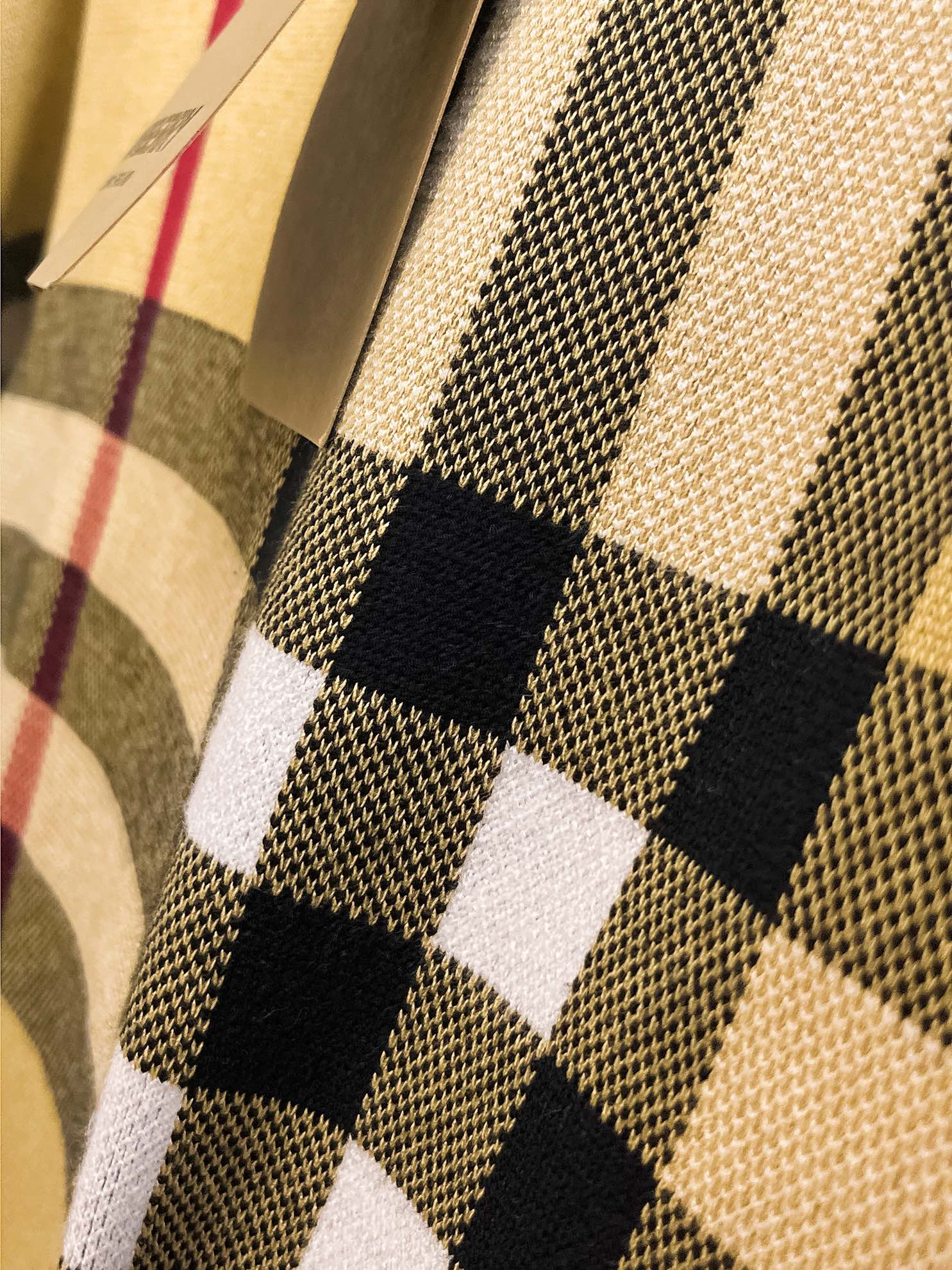 Burberry Basic Clothing Wool M-l-xxl