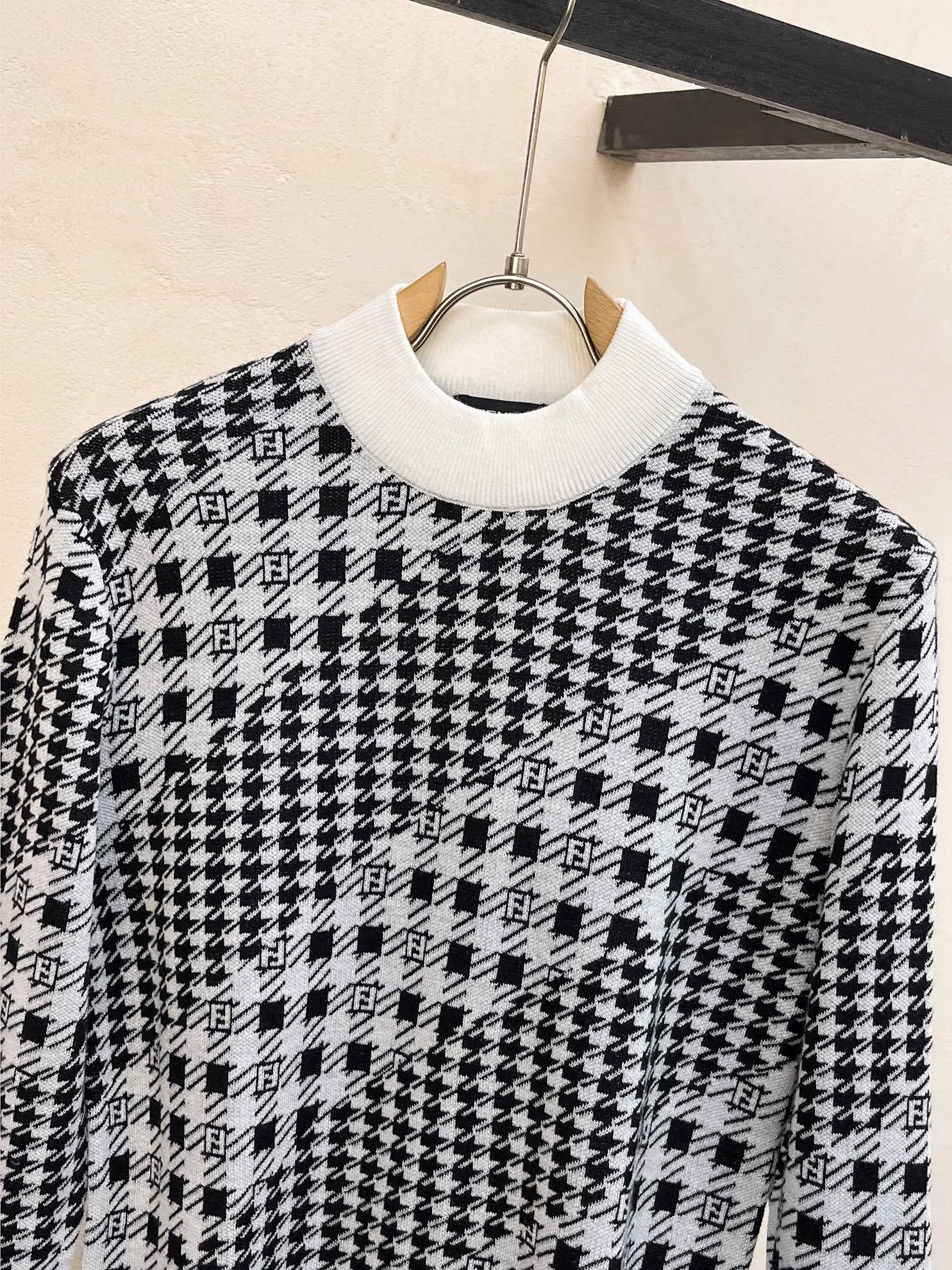 Fendi Basic Clothing Wool M-l-xxl