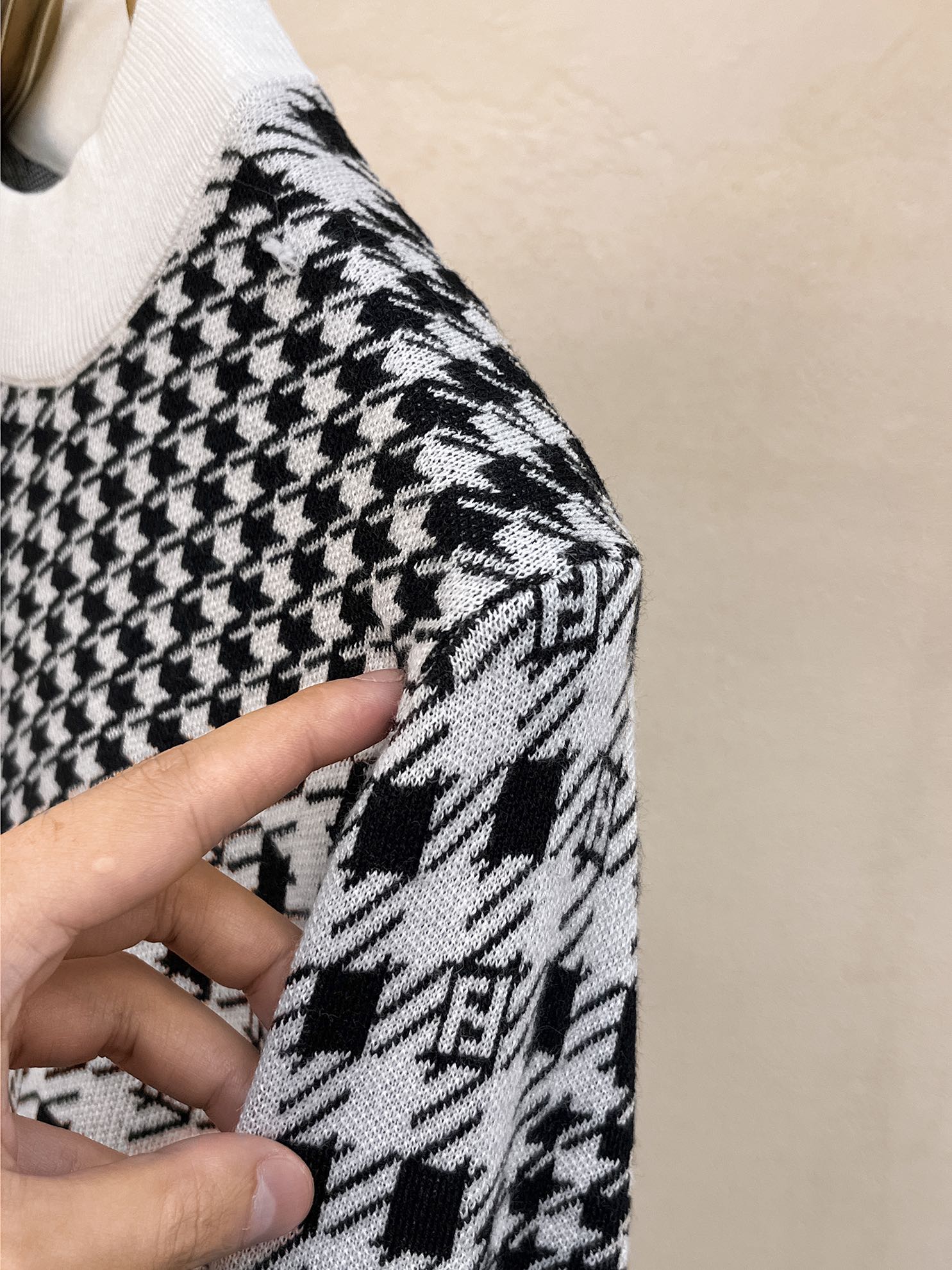Fendi Basic Clothing Wool M-l-xxl