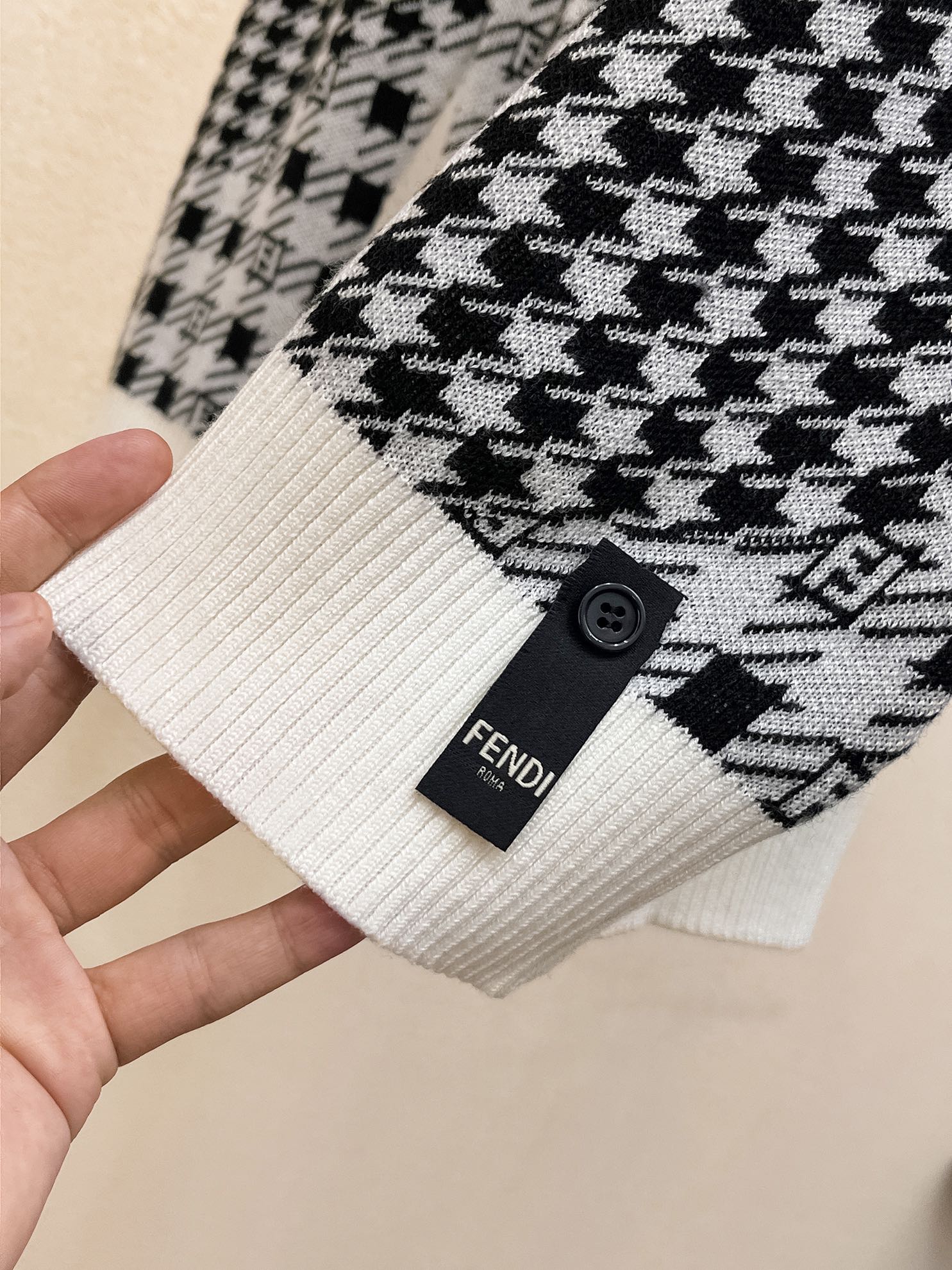 Fendi Basic Clothing Wool M-l-xxl