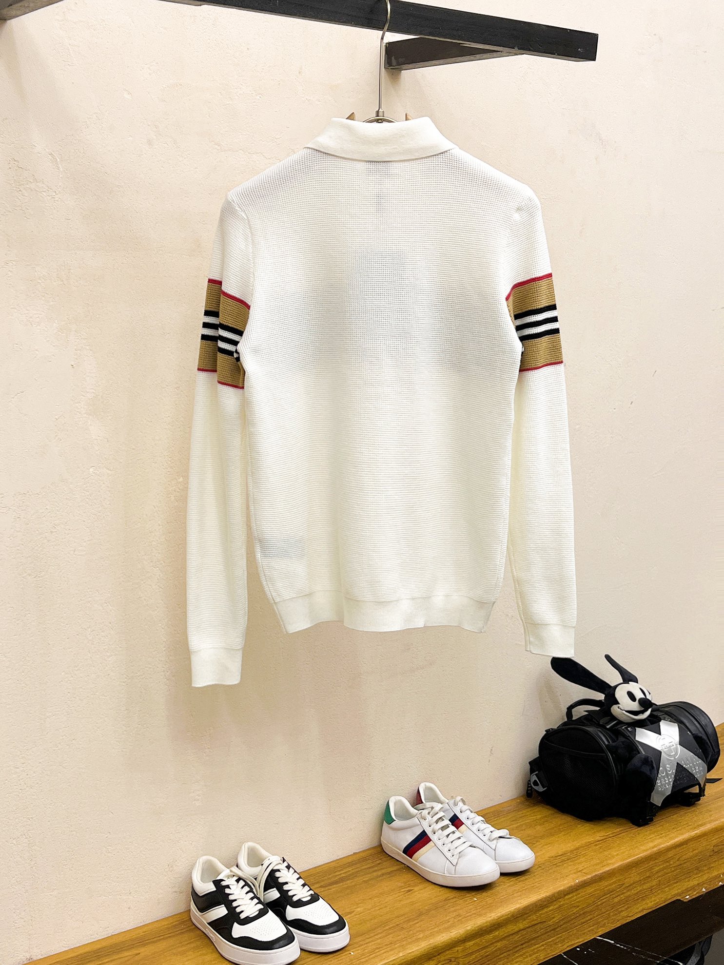 Burberry Basic Clothing Wool M-l-xl
