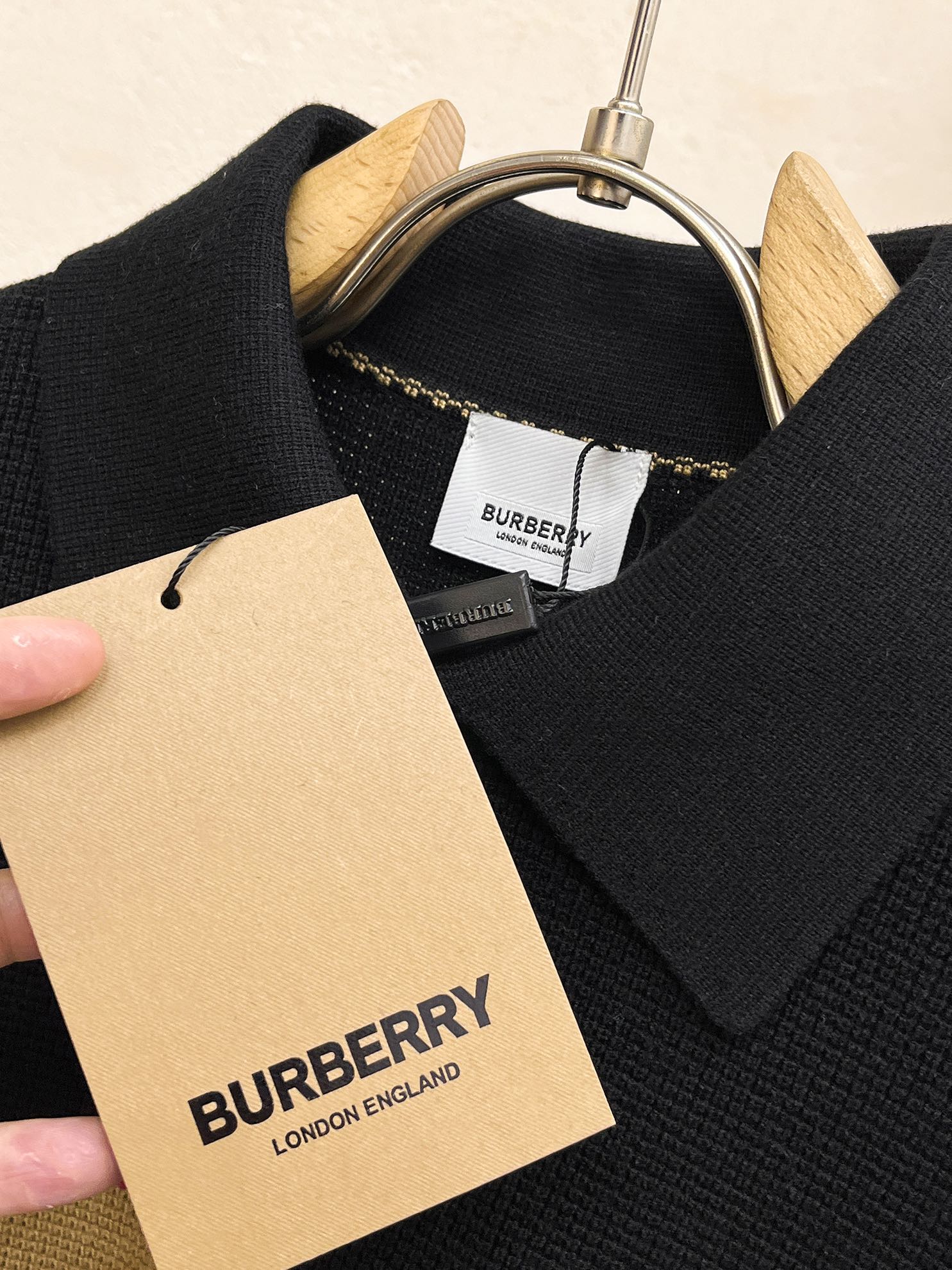 Burberry Basic Clothing Wool M-l-xl