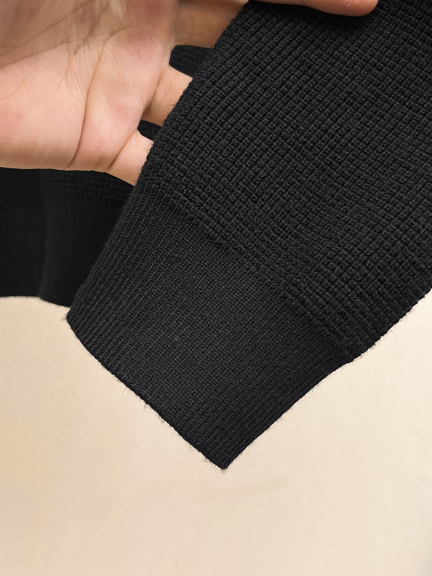 Burberry Basic Clothing Wool M-l-xl