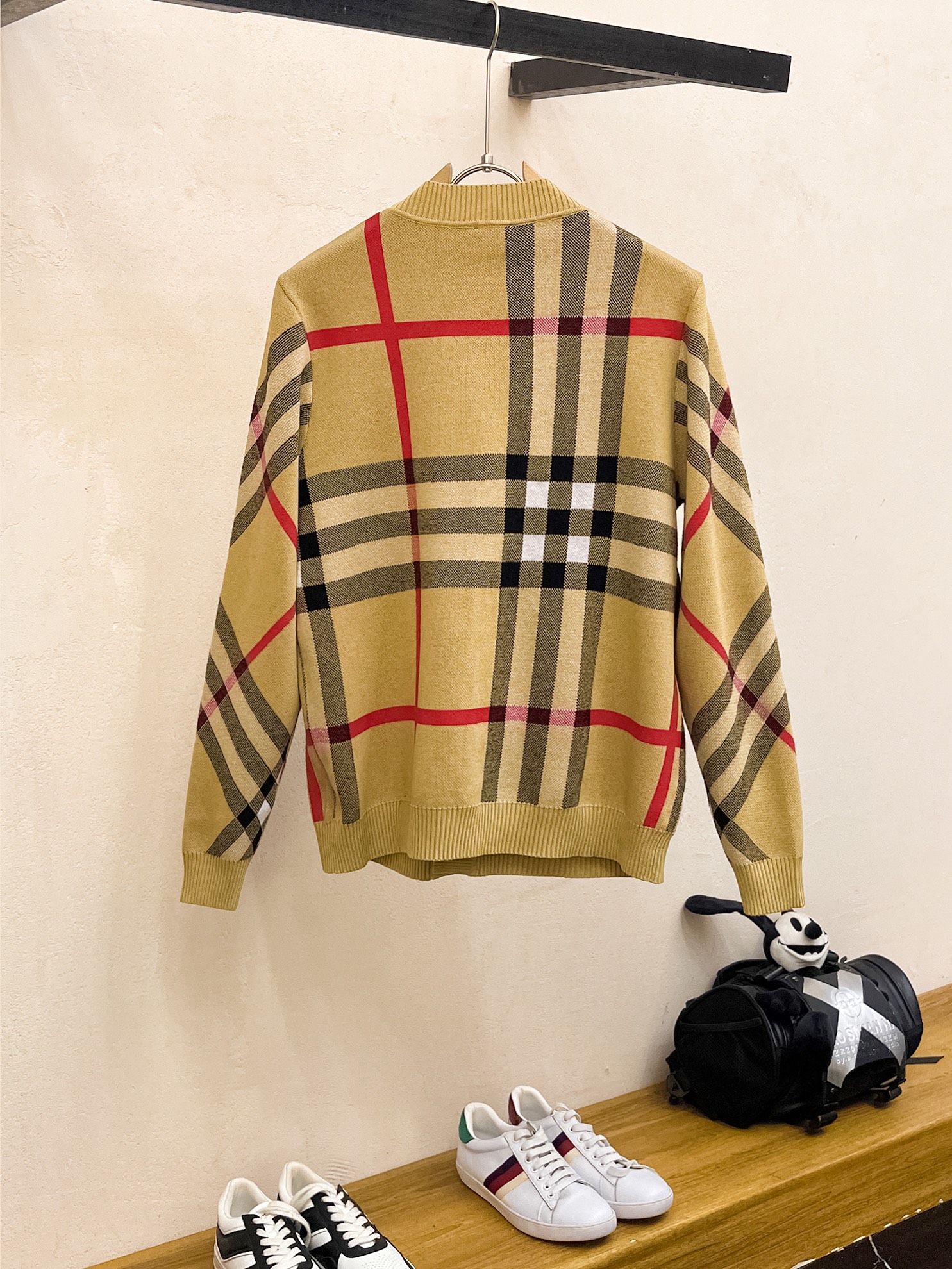 Burberry Basic Clothing Wool M-l-xxl