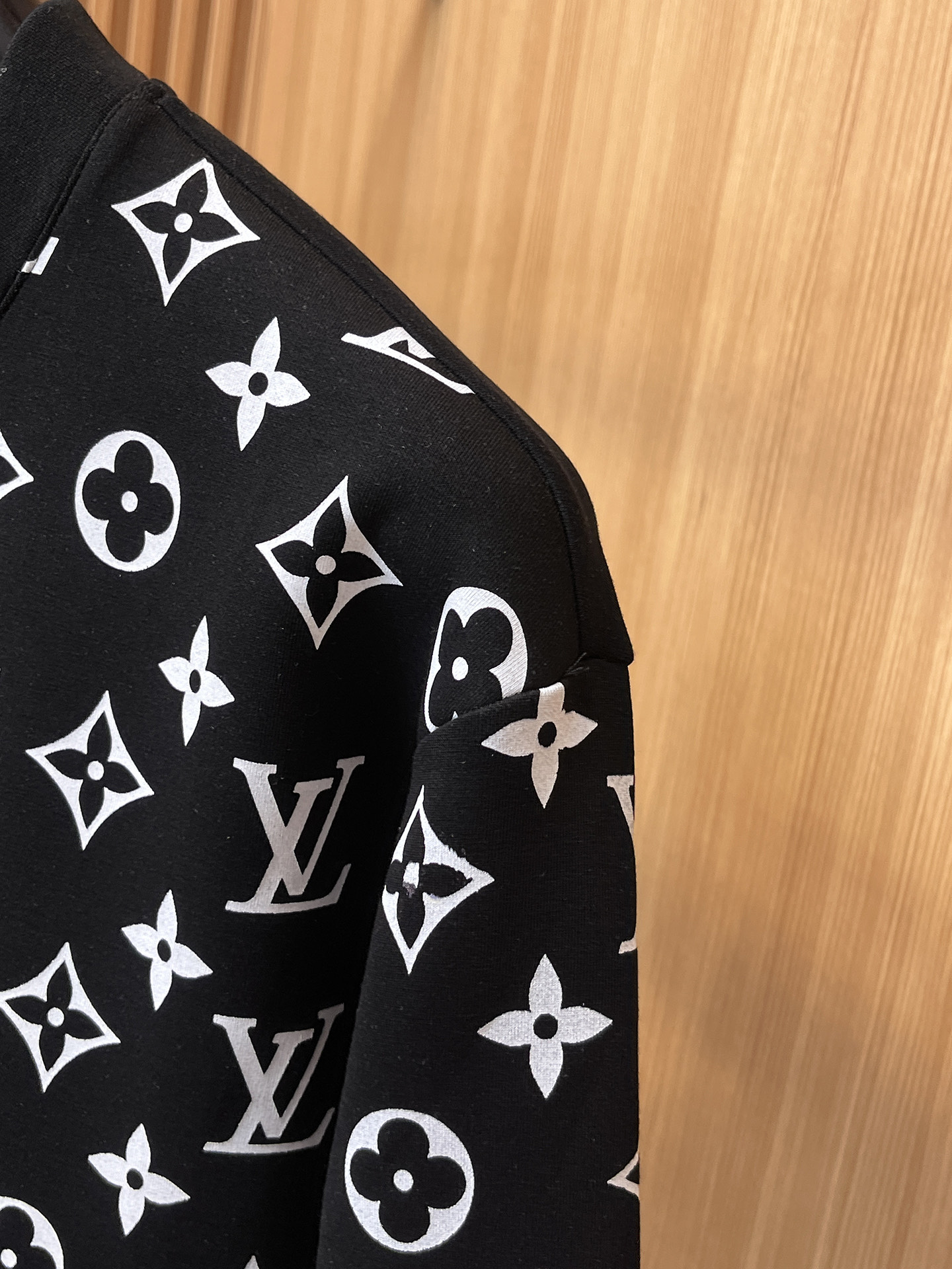 Louis Vuitton Male Hoodie Cotton Black Xs-s-m-l