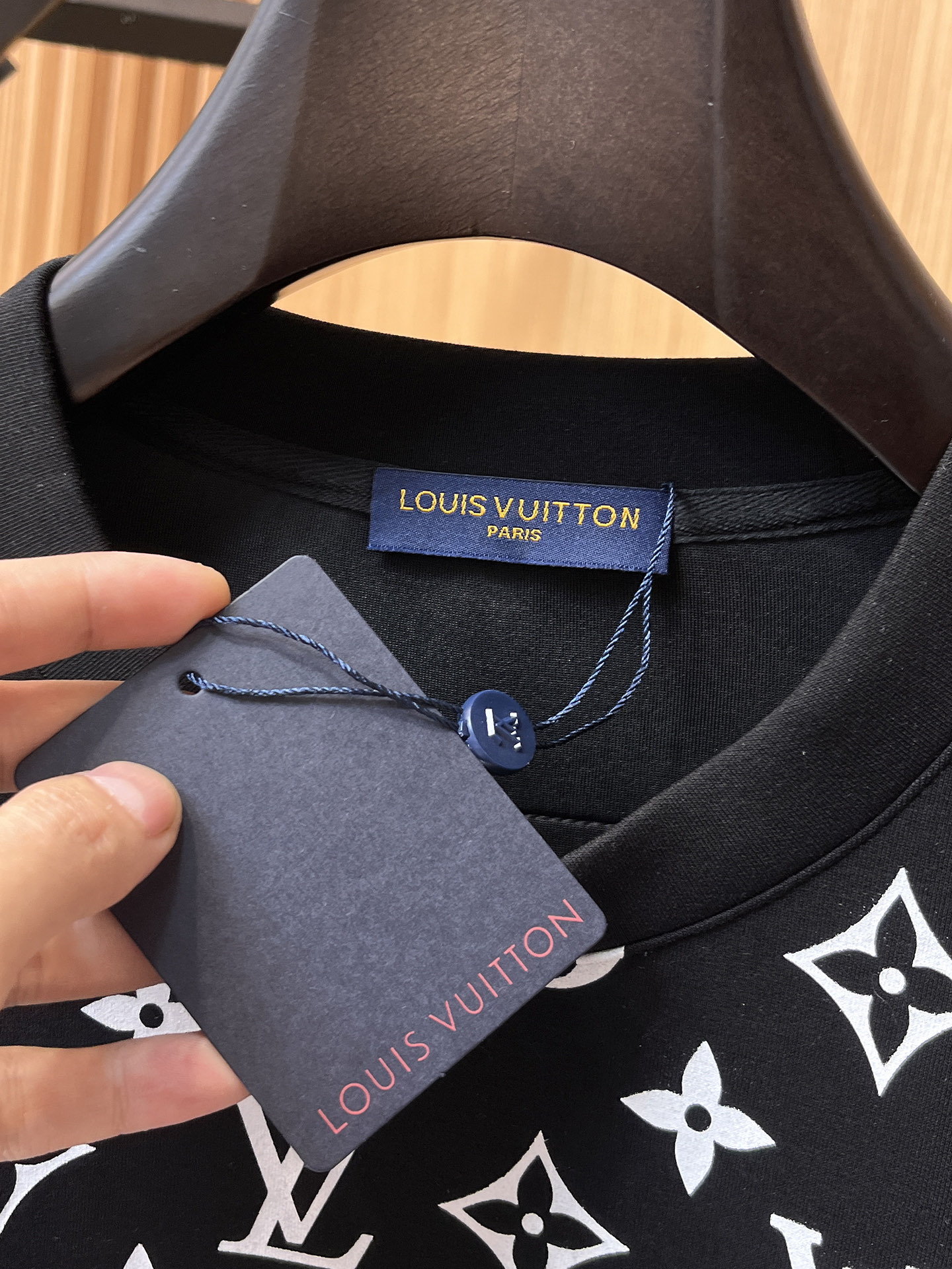 Louis Vuitton Male Hoodie Cotton Black Xs-s-m-l