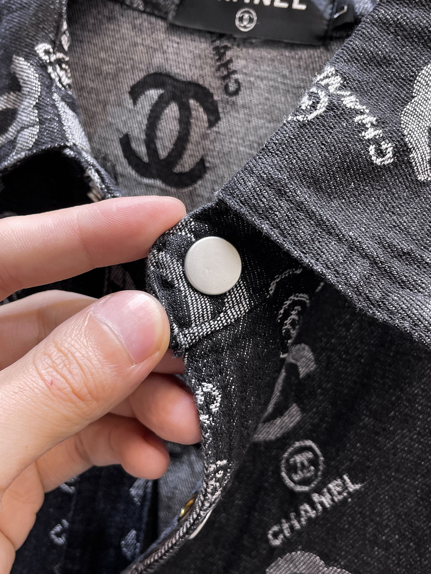 Chanel Basic Clothing M-l-xl