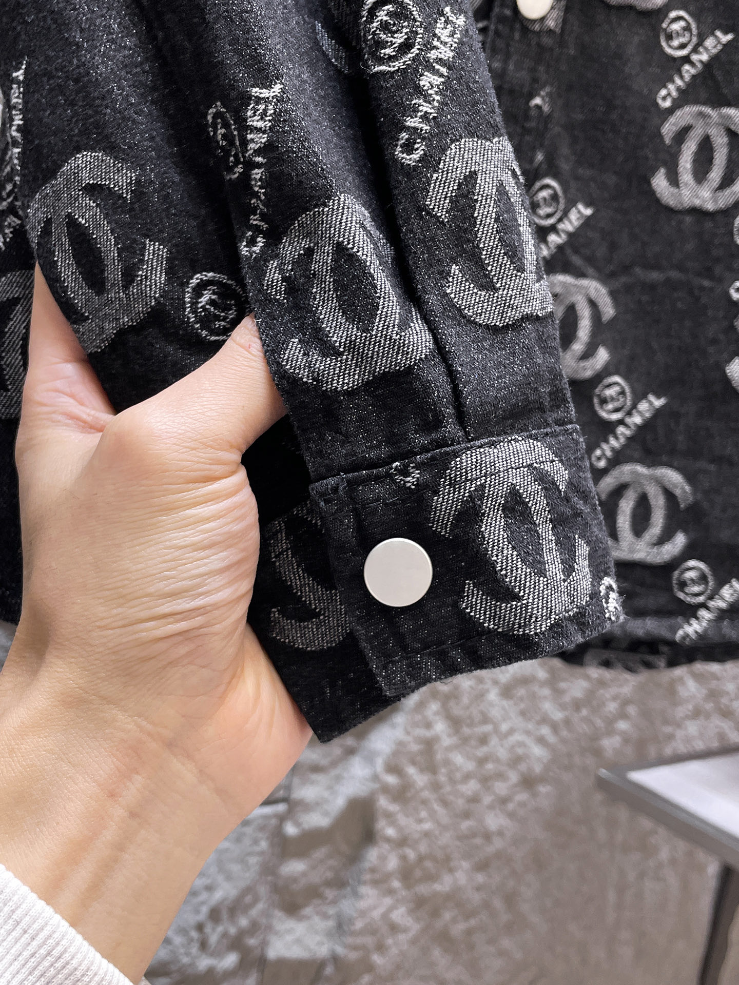 Chanel Basic Clothing M-l-xl
