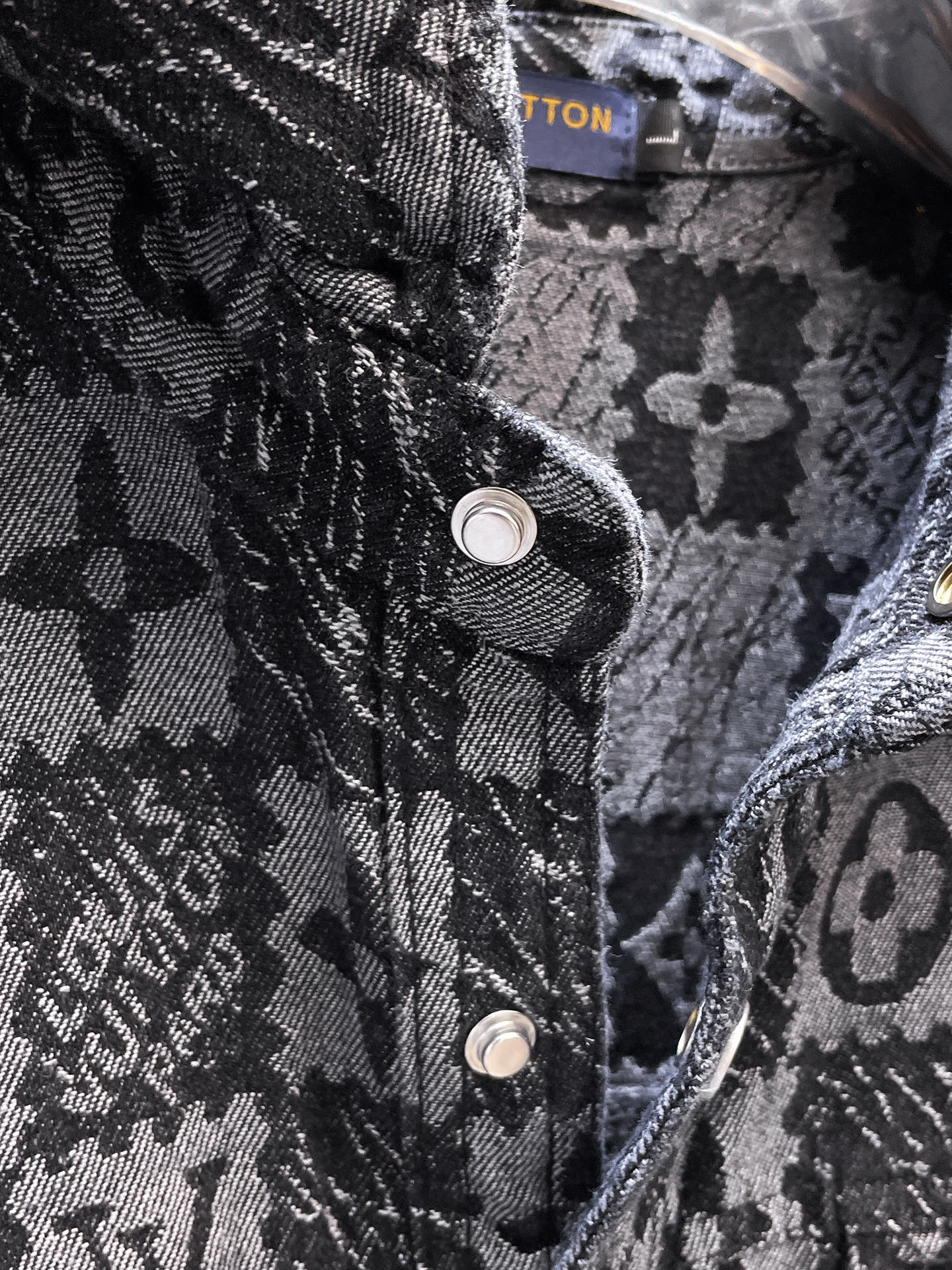 Louis Vuitton Basic Clothing M-l-xl
